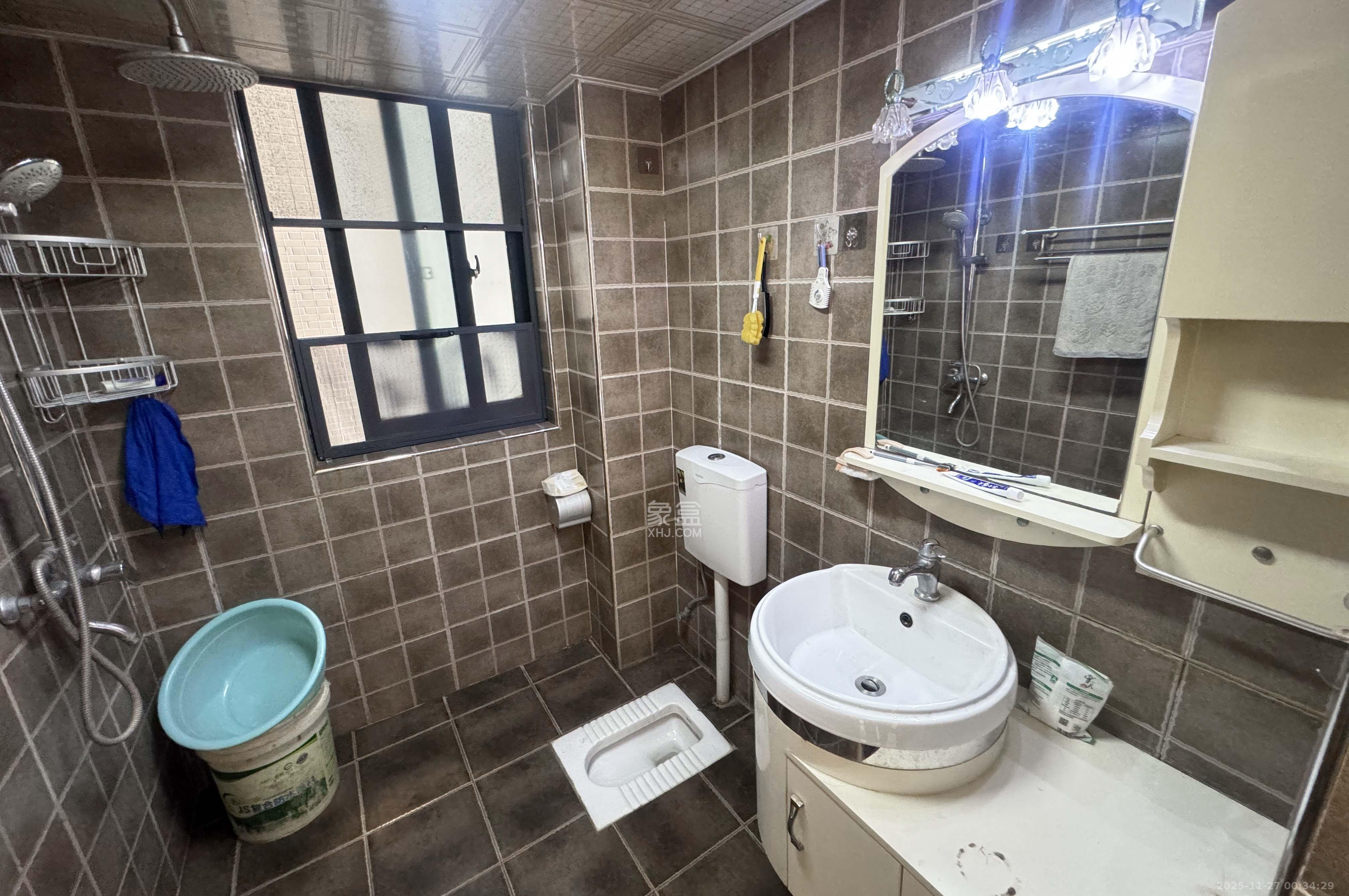 阿普阿布 1室2厅1卫 89.0万 阿普阿布 1室2厅1卫 89.0万卫生间