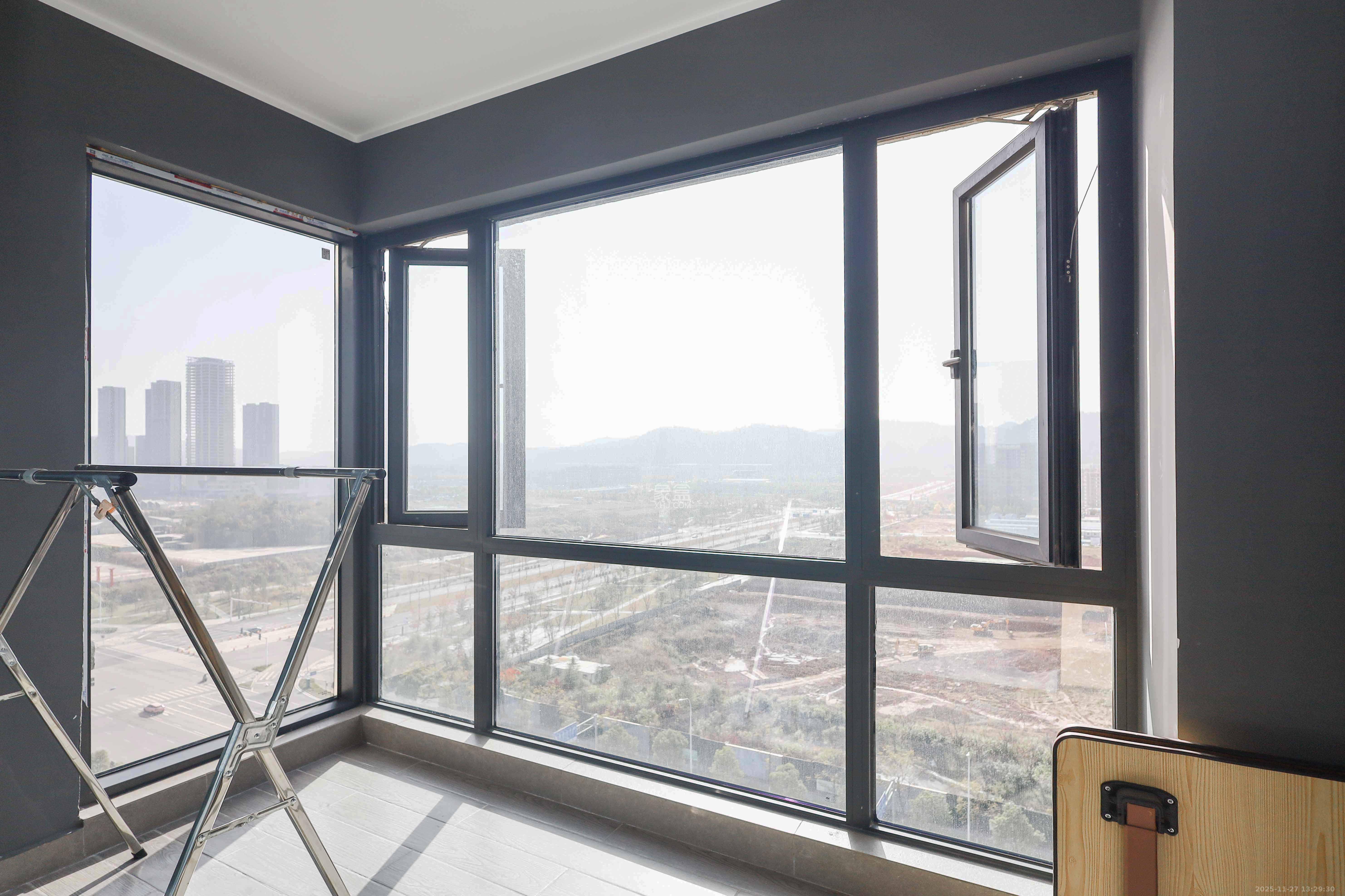 中海麓山境南区 3室2厅2卫 2600.0元/月 中海麓山境南区 3室2厅2卫 2600.0元/月室内图