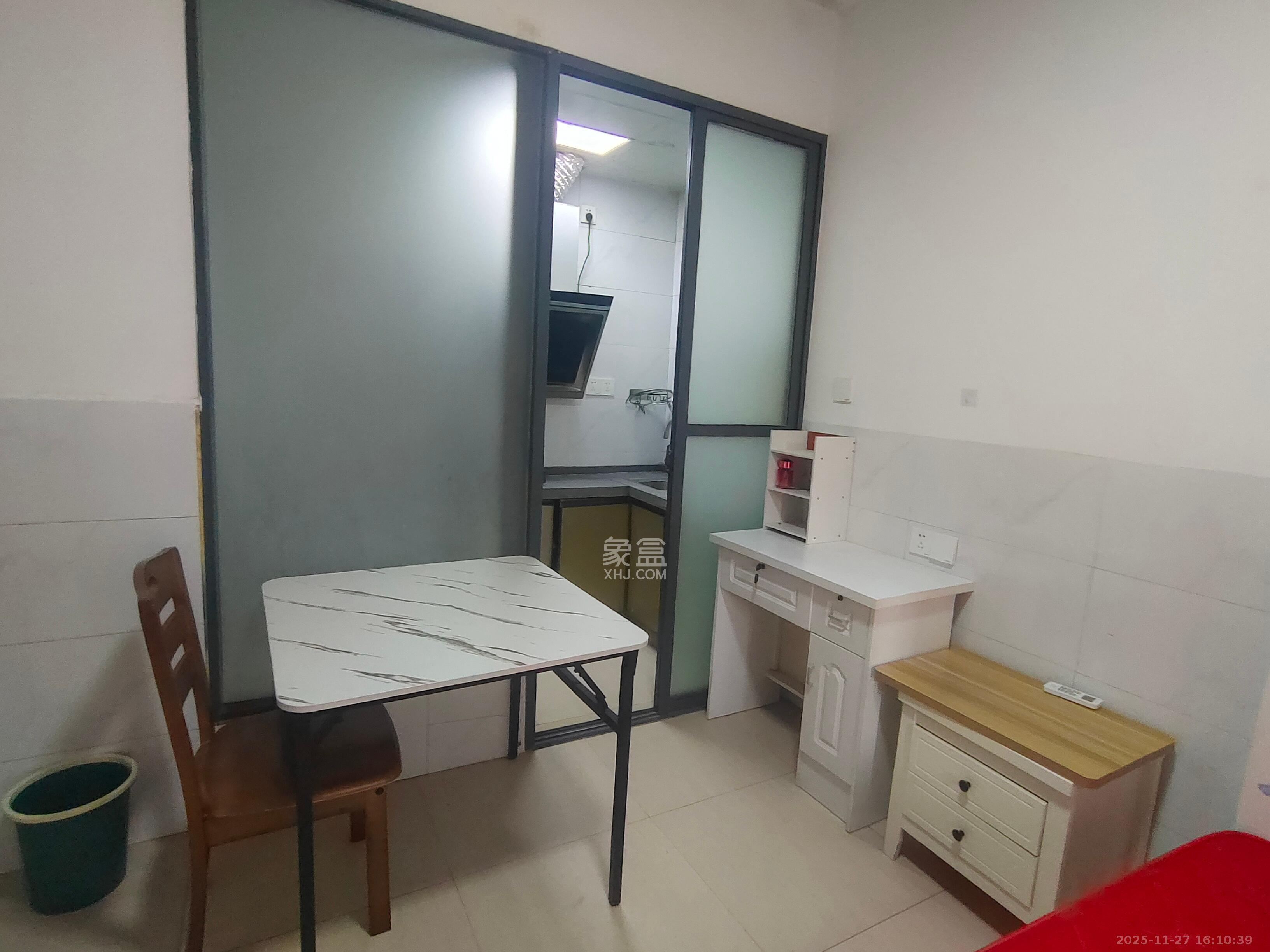 和馨园  1室0厅0卫    1100.0元/月室内图