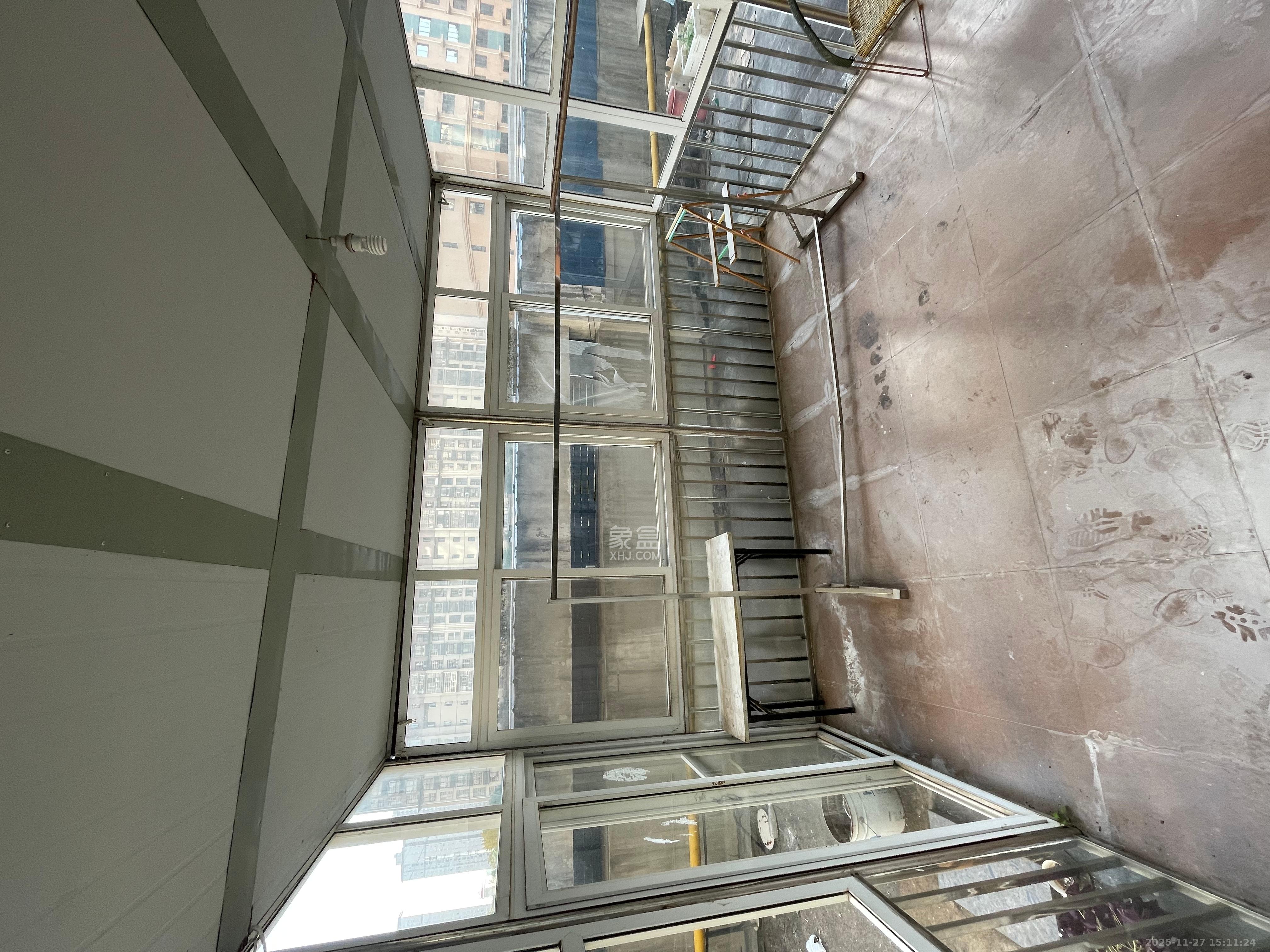 圣力华苑  2室2厅1卫    1500.0元/月室内图