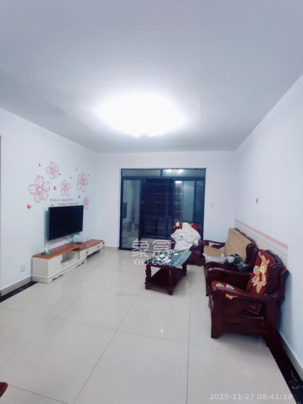 金富星城  3室2厅1卫    1500.0元/月室内图1