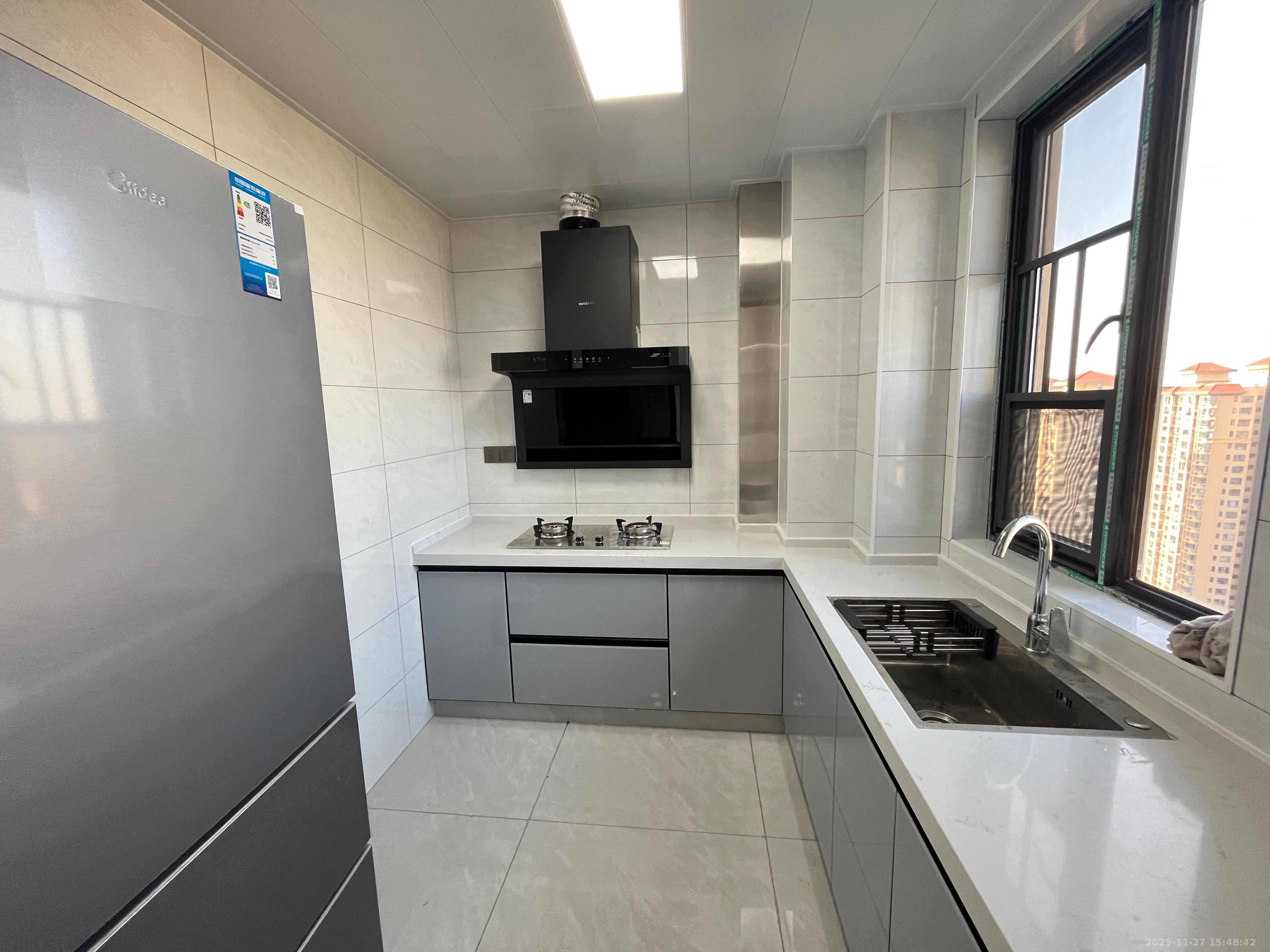 提香蓝岸 4室2厅2卫 2200.0元/月 提香蓝岸 4室2厅2卫 2200.0元/月室内图