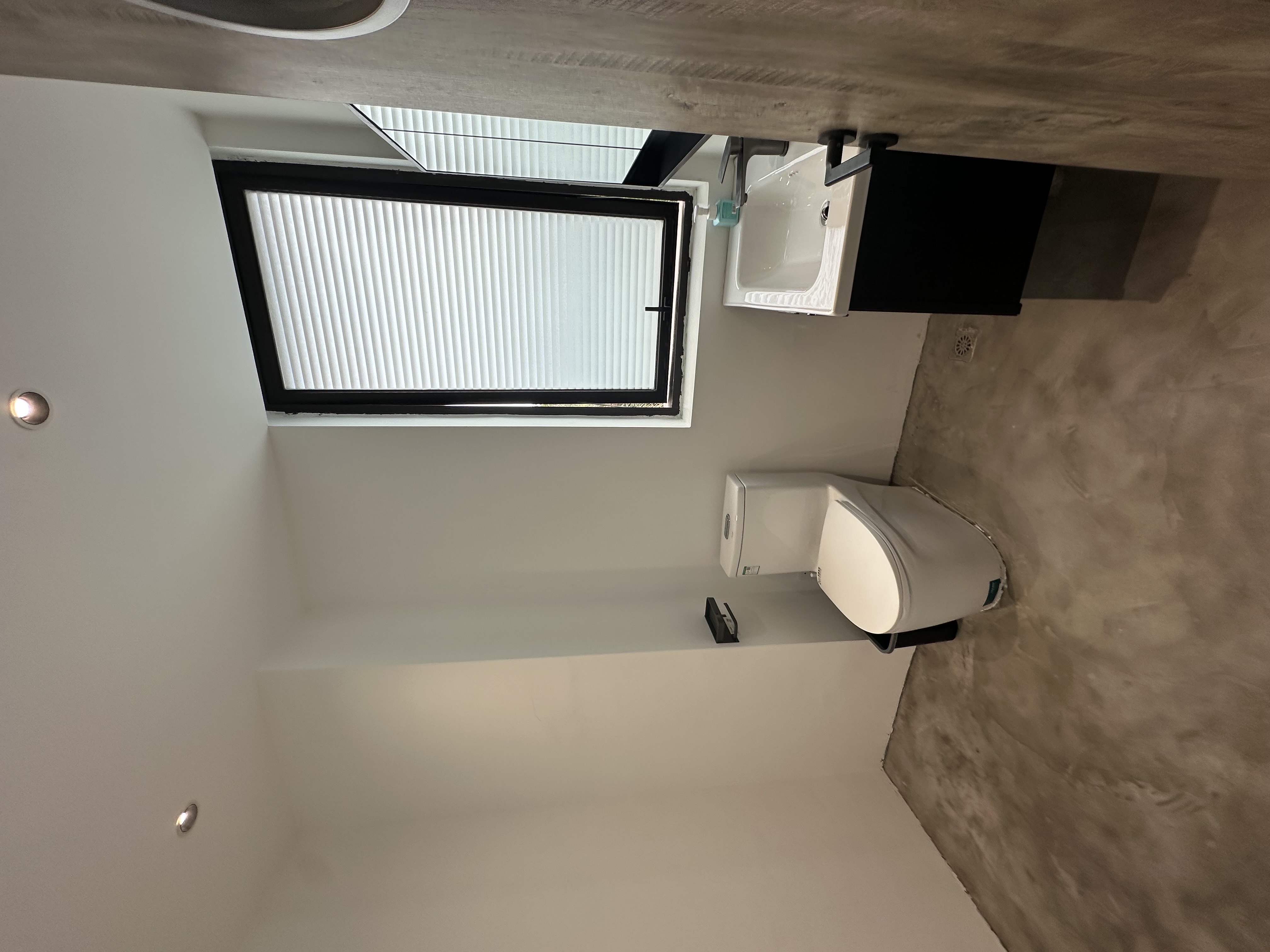 富力首府  4室2厅3卫    400.0万客厅