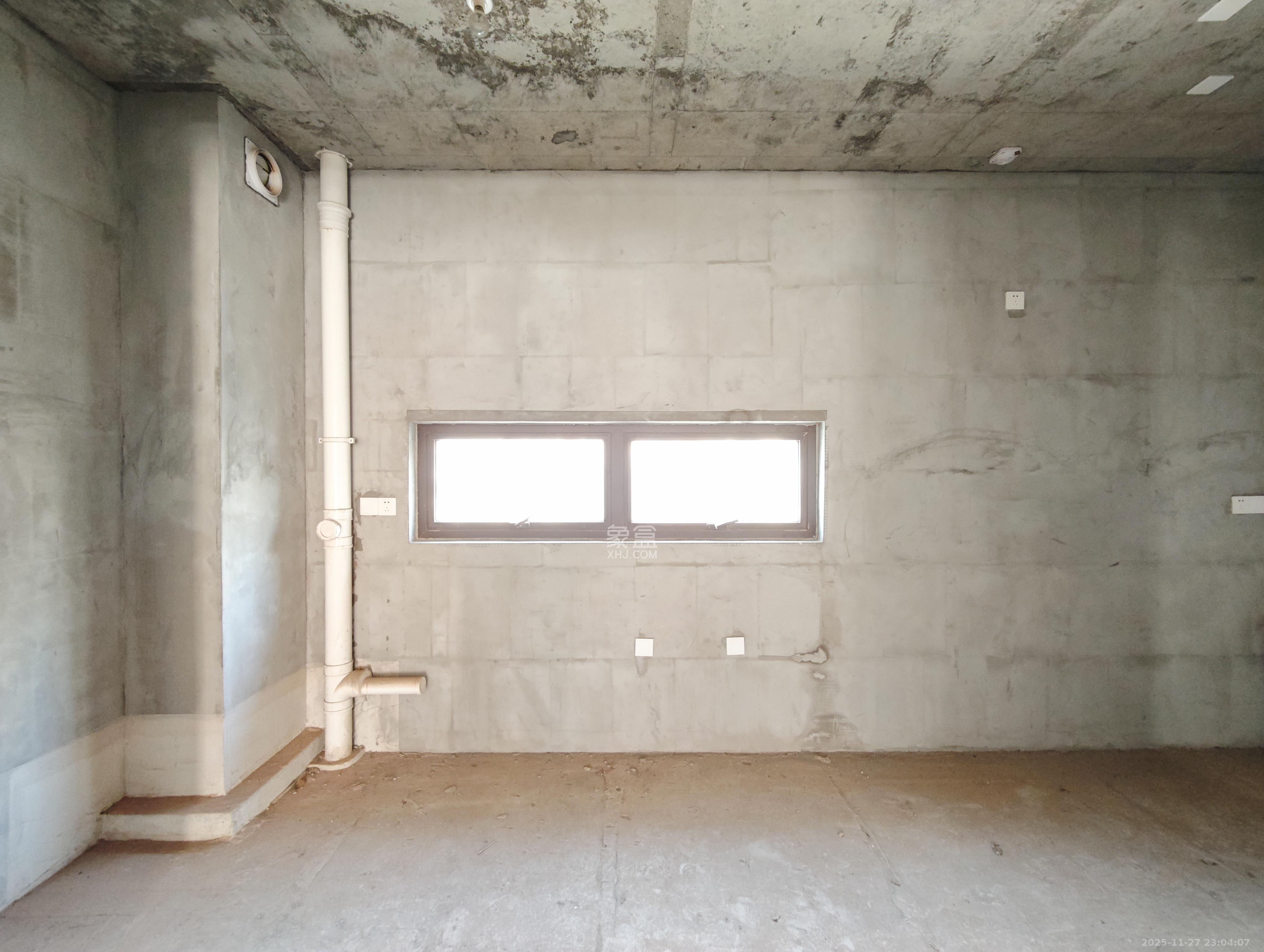 保利城(中航城国际社区、郡原美村) 4室2厅2卫 130.0万 保利城(中航城国际社区、郡原美村) 4室2厅2卫 130.0万其他