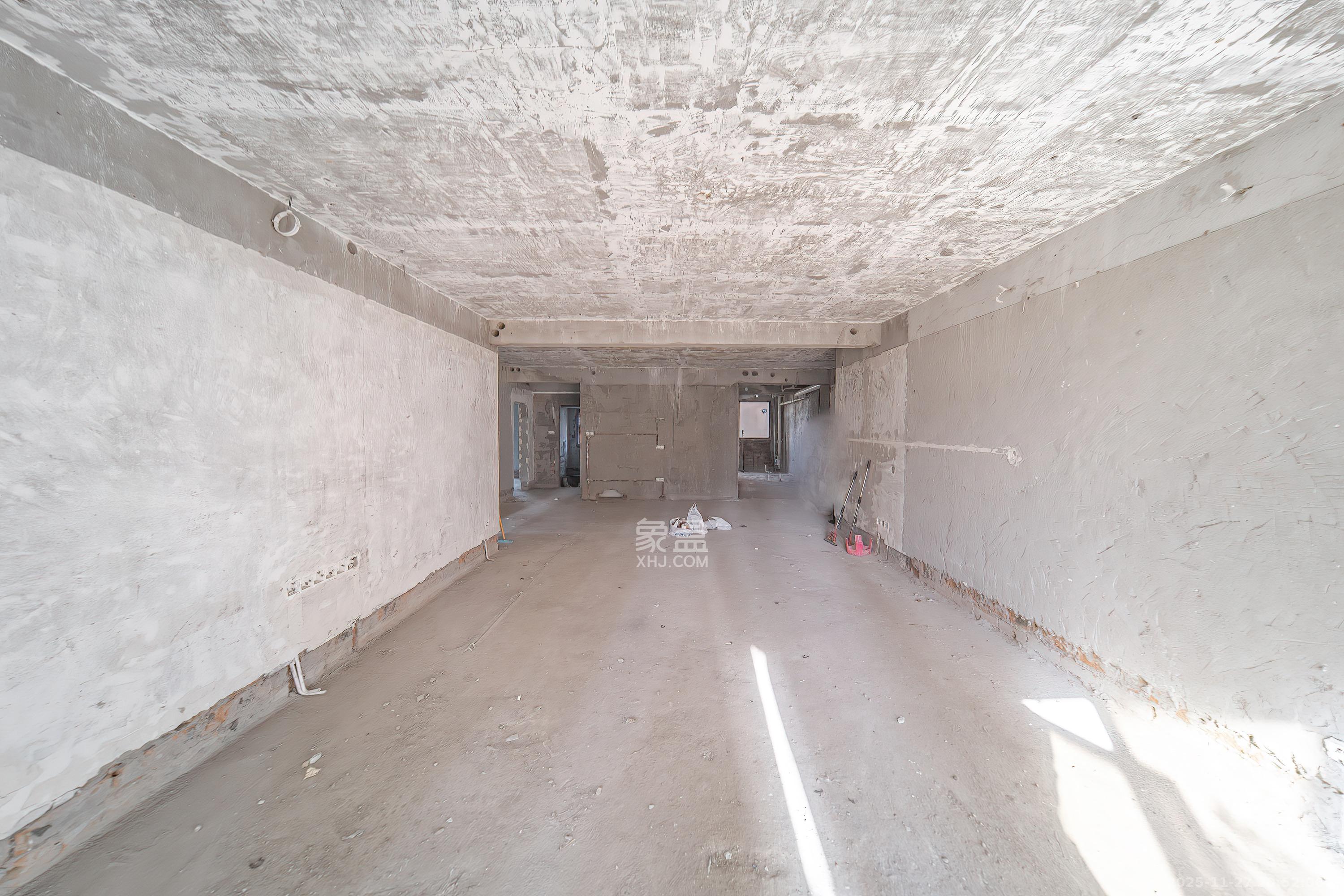 公园9号 4室2厅2卫 219.8万 公园9号 4室2厅2卫 219.8万客厅