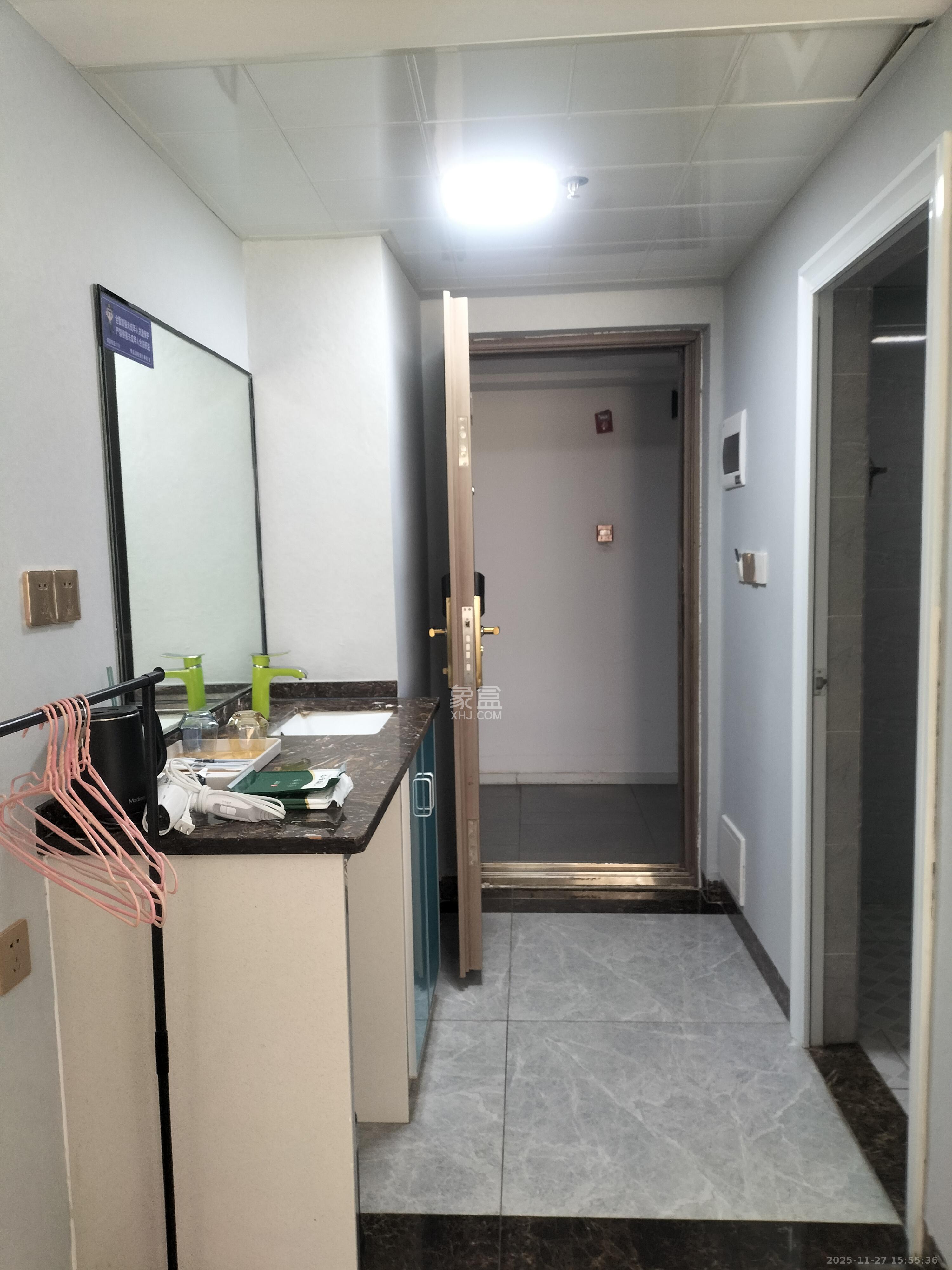 好莱城（弘德西街）  1室1厅1卫    1200.0元/月室内图