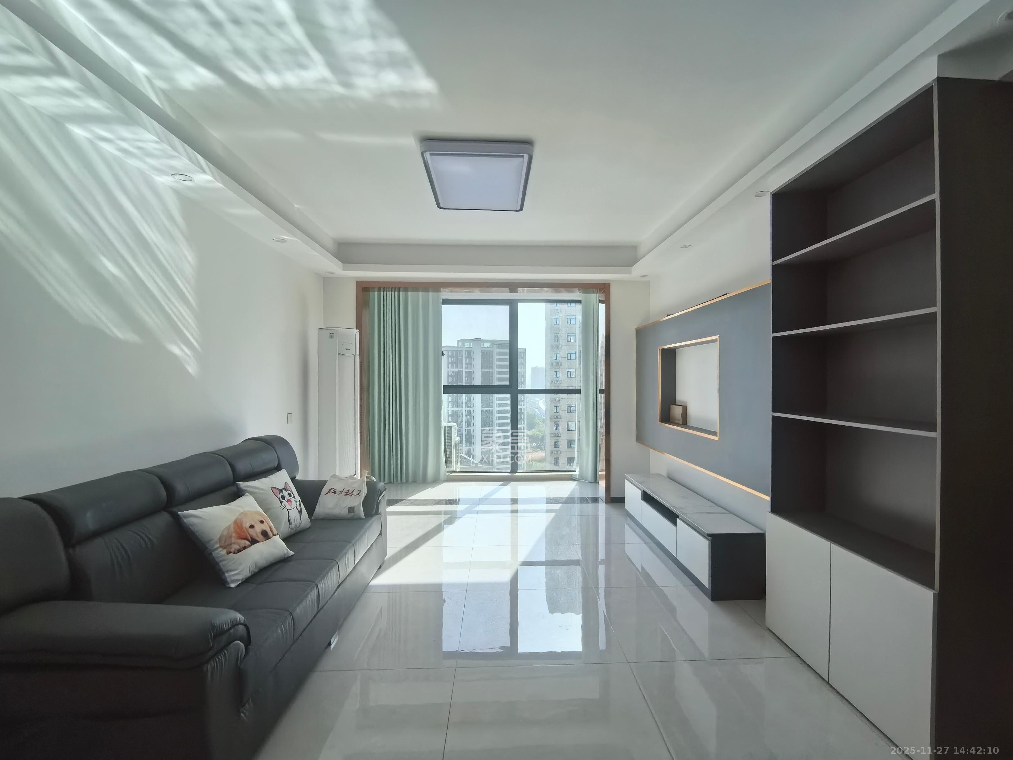 和悦城(蟠龙景苑) 3室2厅1卫 1700.0元/月 和悦城(蟠龙景苑) 3室2厅1卫 1700.0元/月室内图