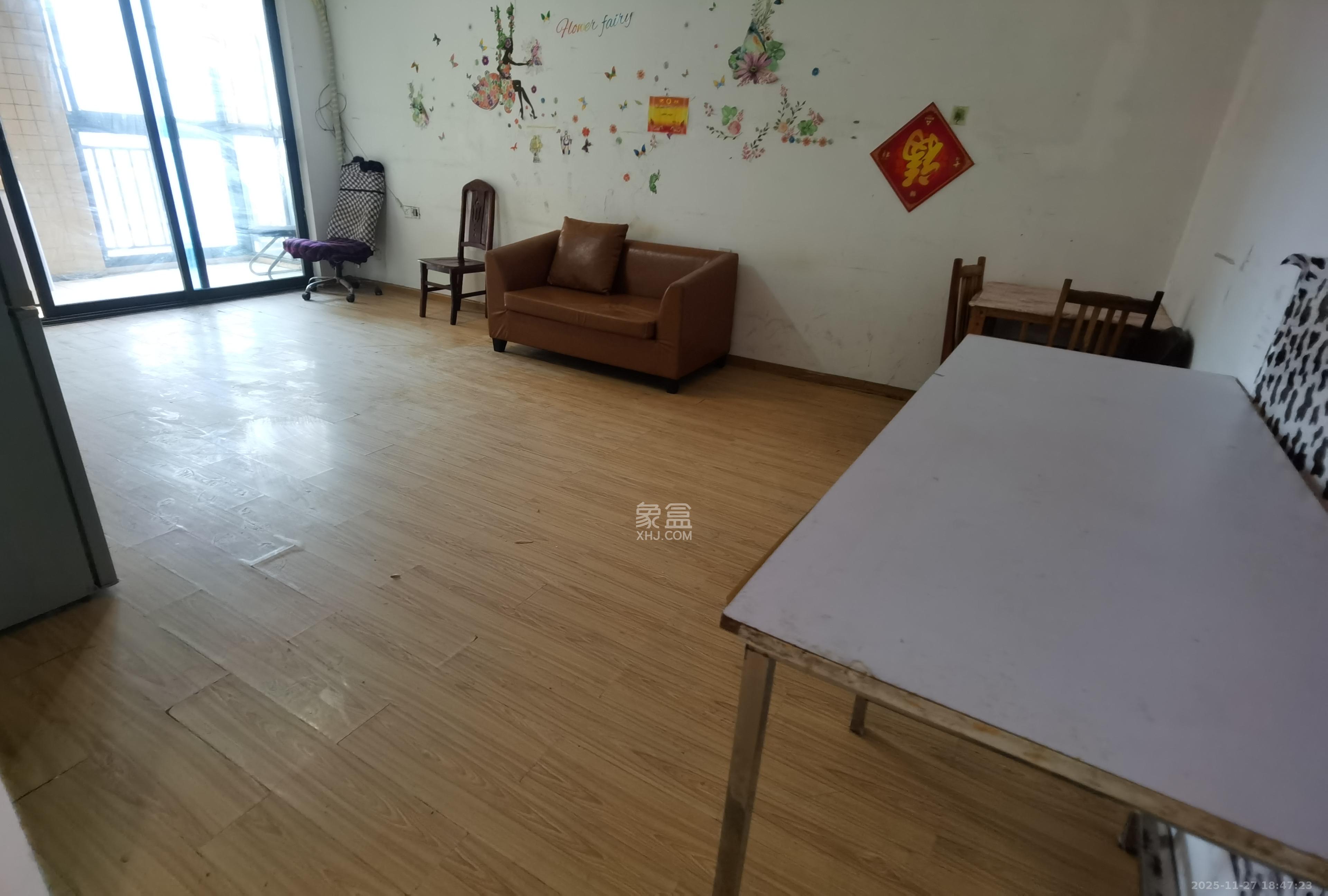 凯通国际城（凯通朝庭）  2室1厅1卫    2400.0元/月