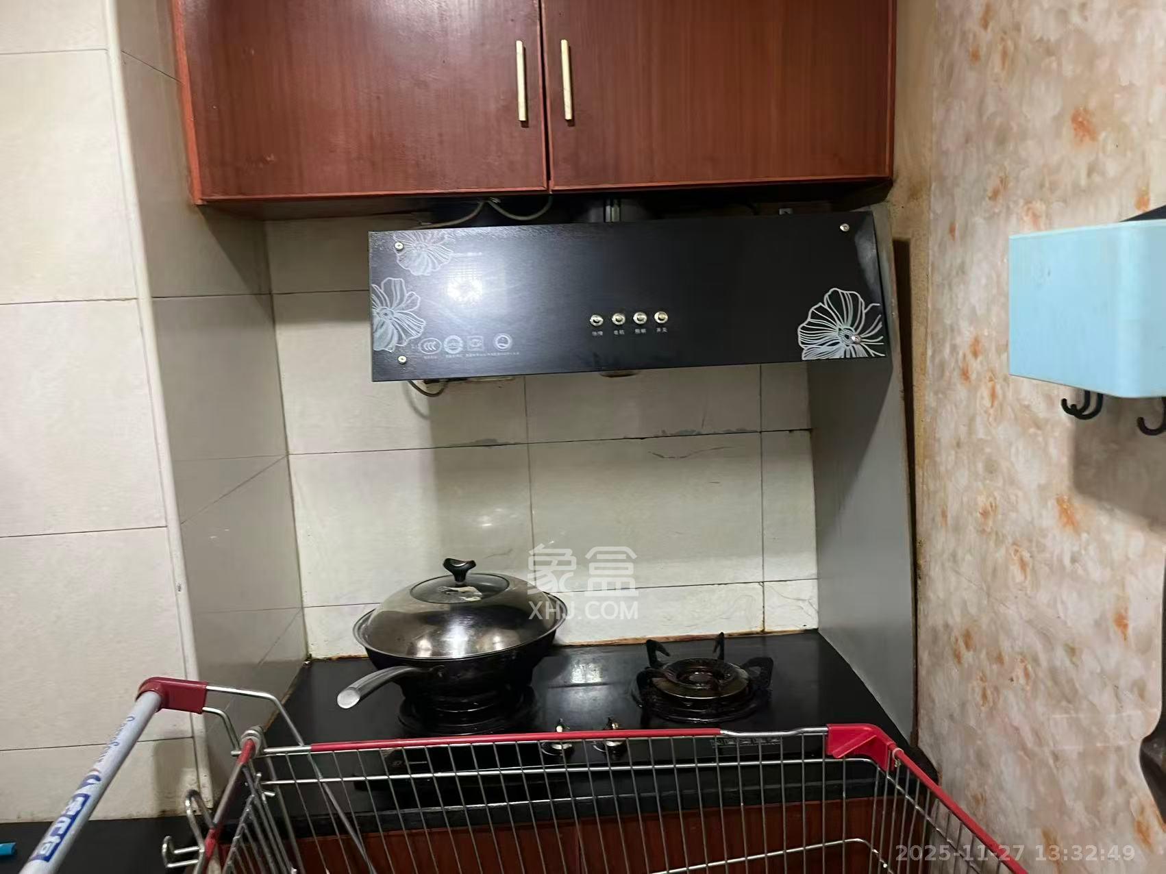 香颂国际  1室1厅1卫    1200.0元/月室内图