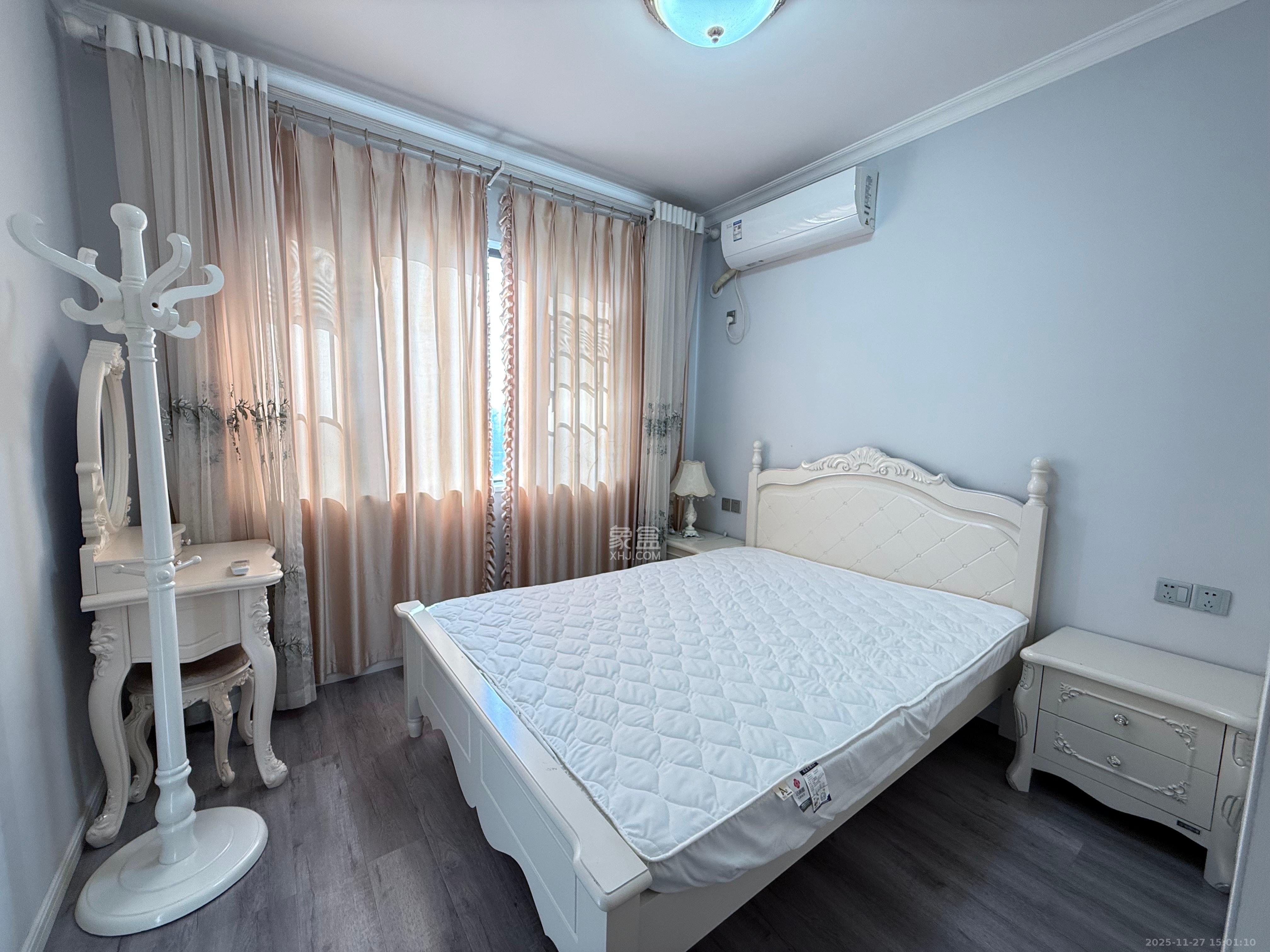 星湖湾一期高层 3室2厅1卫 2500.0元/月 星湖湾一期高层 3室2厅1卫 2500.0元/月室内图