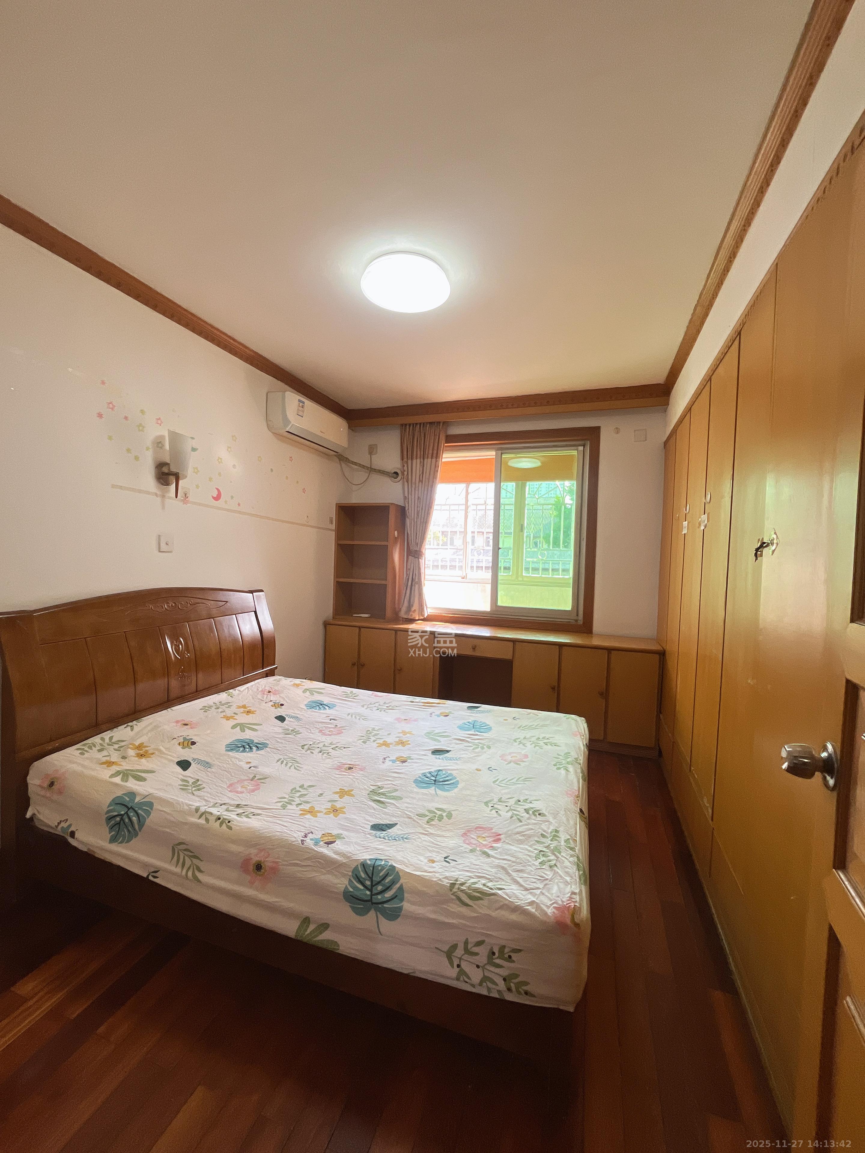 石油小区  3室2厅1卫    2100.0元/月室内图