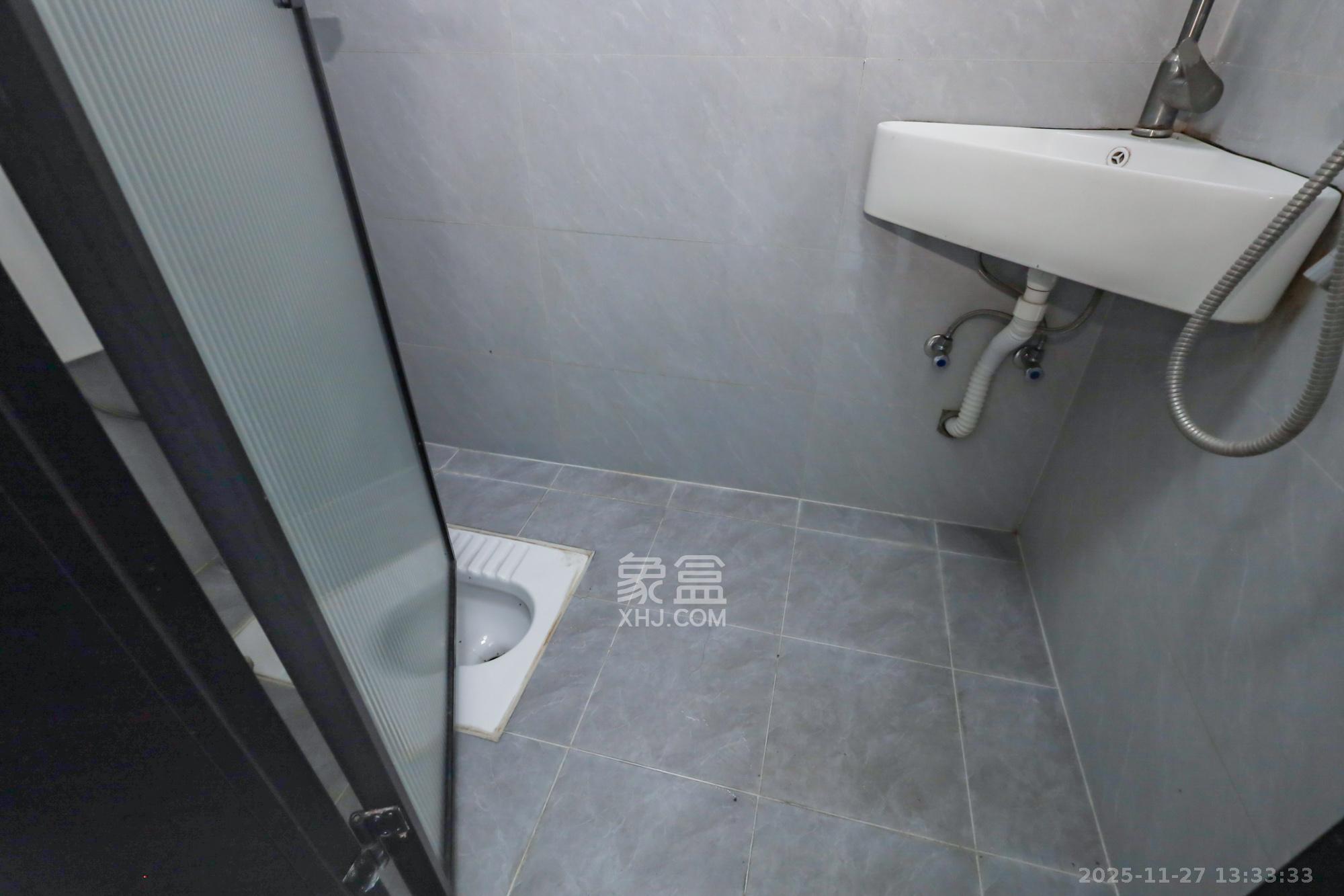 保利天禧EF区  1室1厅1卫    25.0万其他