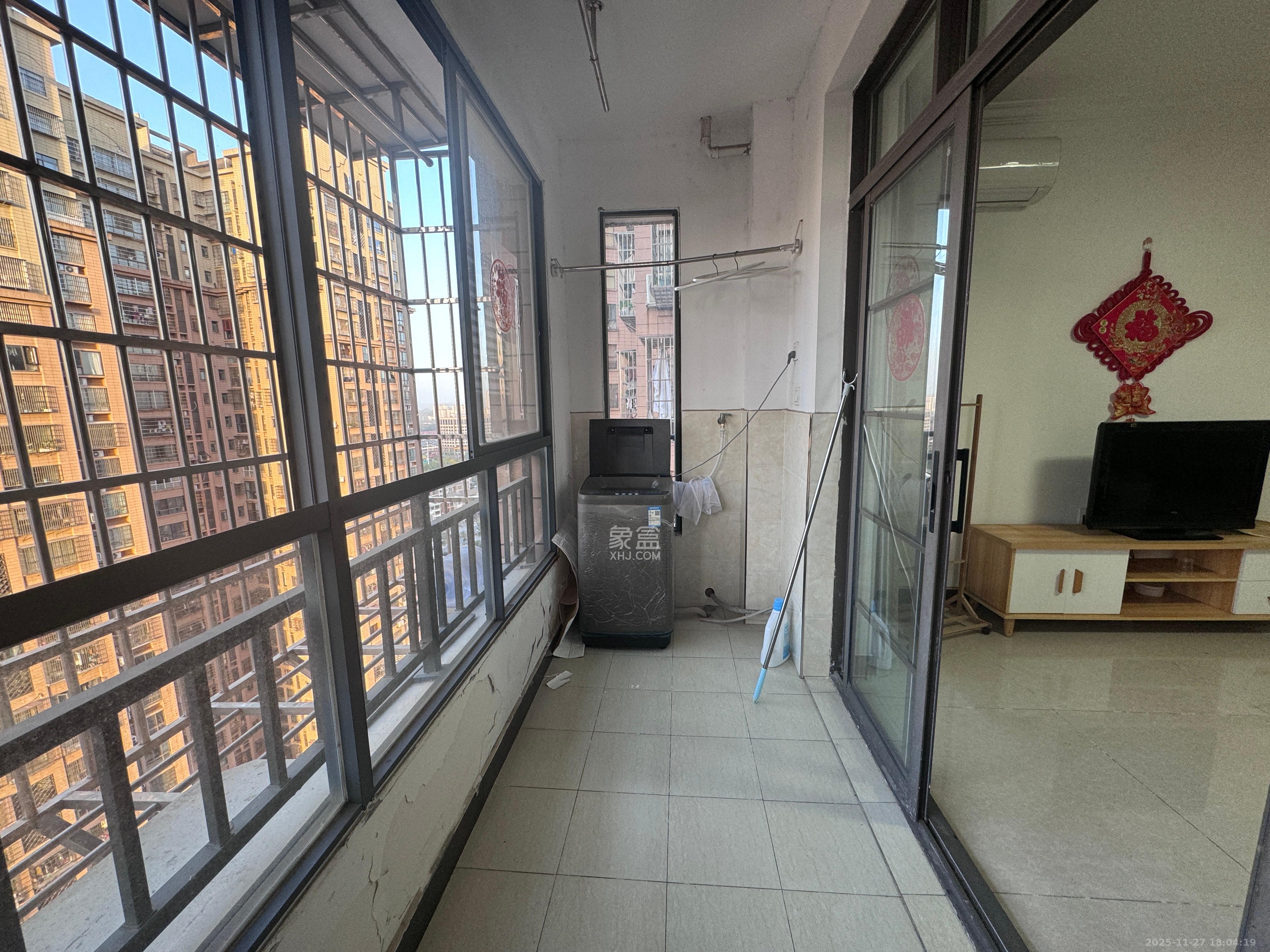 好望谷 1室2厅1卫 1700.0元/月 好望谷 1室2厅1卫 1700.0元/月室内图