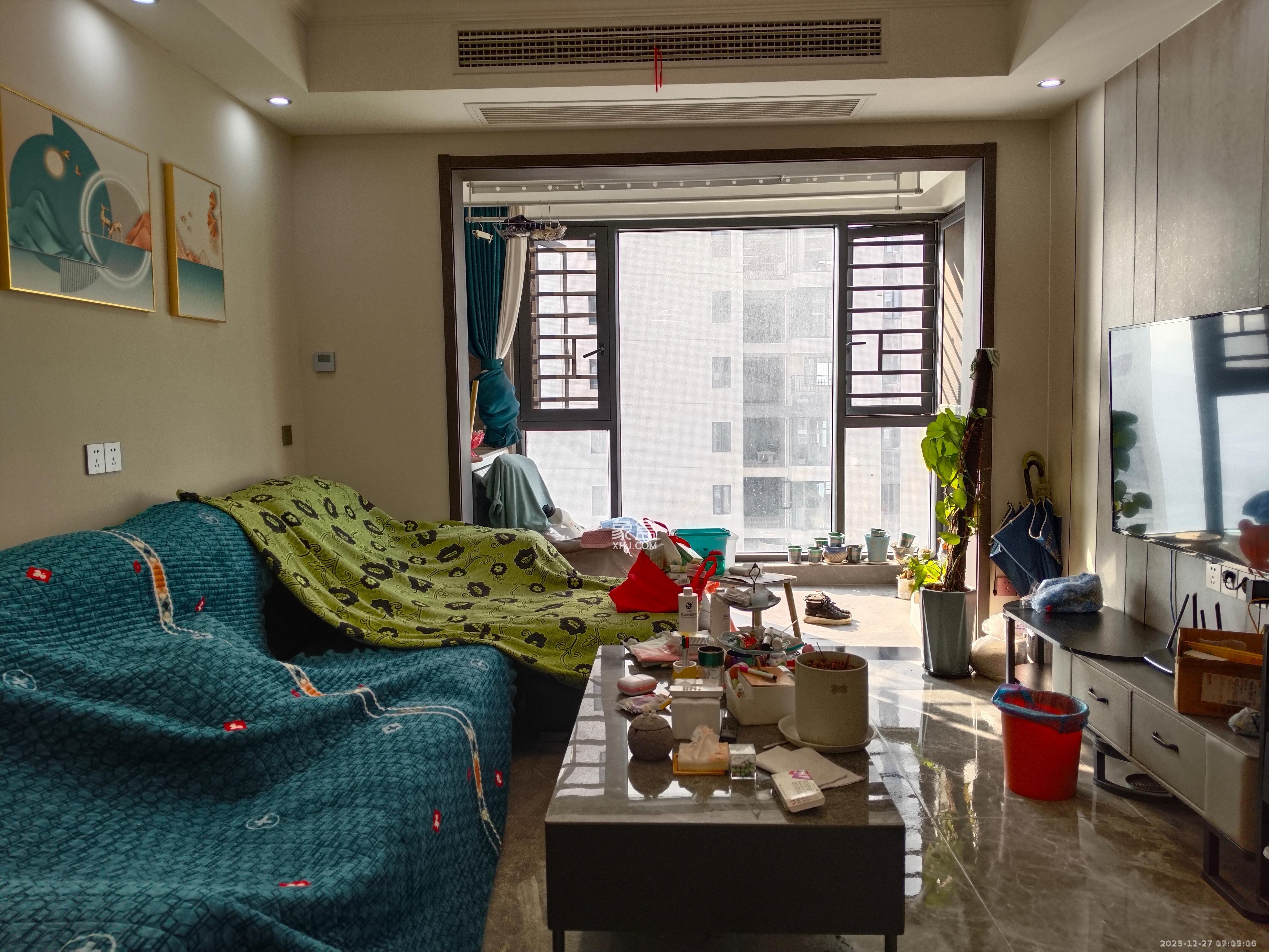 敏捷珑玥府  3室2厅1卫    2500.0元/月