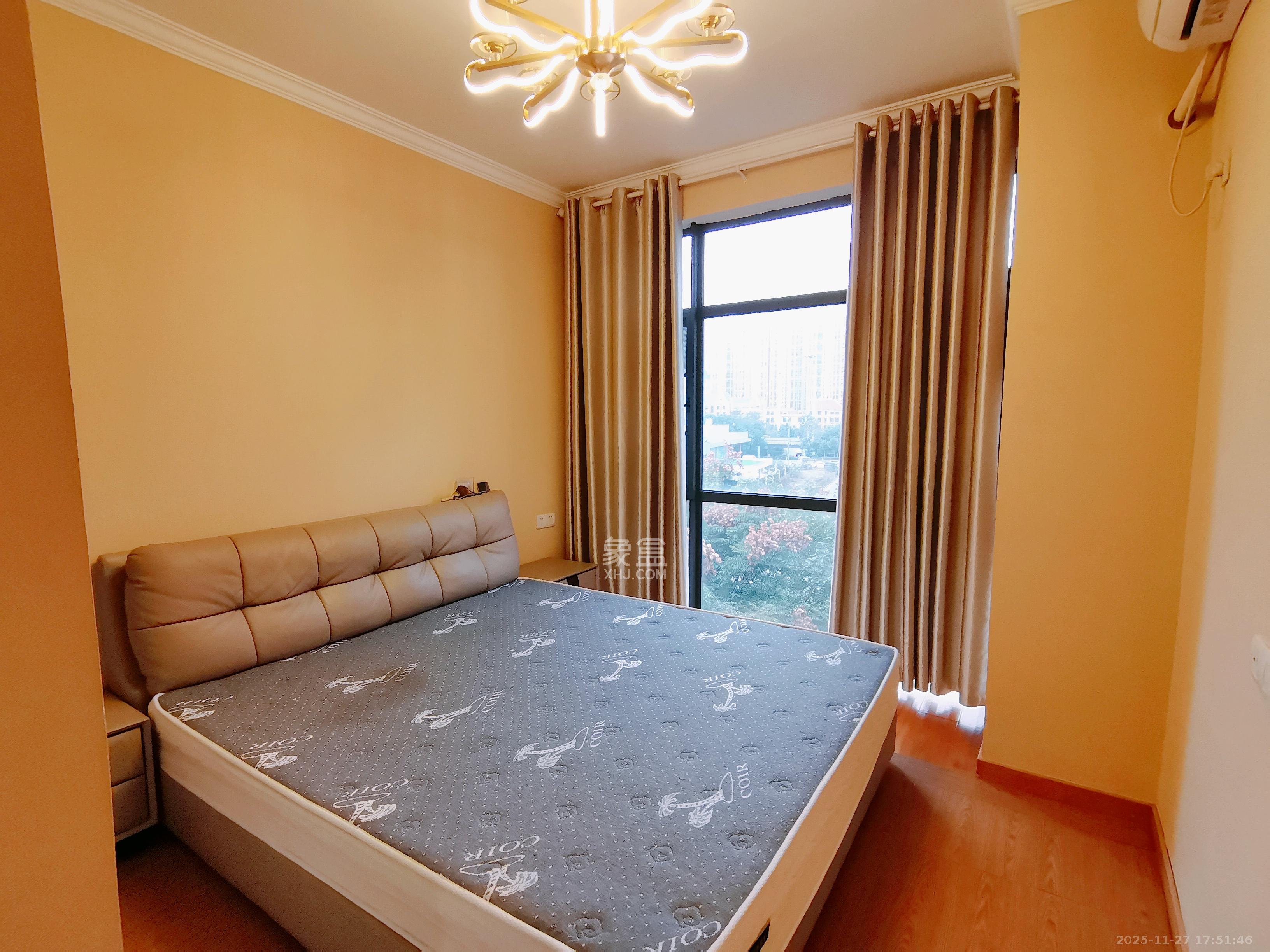 阳光100一期、四五期 1室2厅2卫 3500.0元/月 阳光100一期、四五期 1室2厅2卫 3500.0元/月室内图