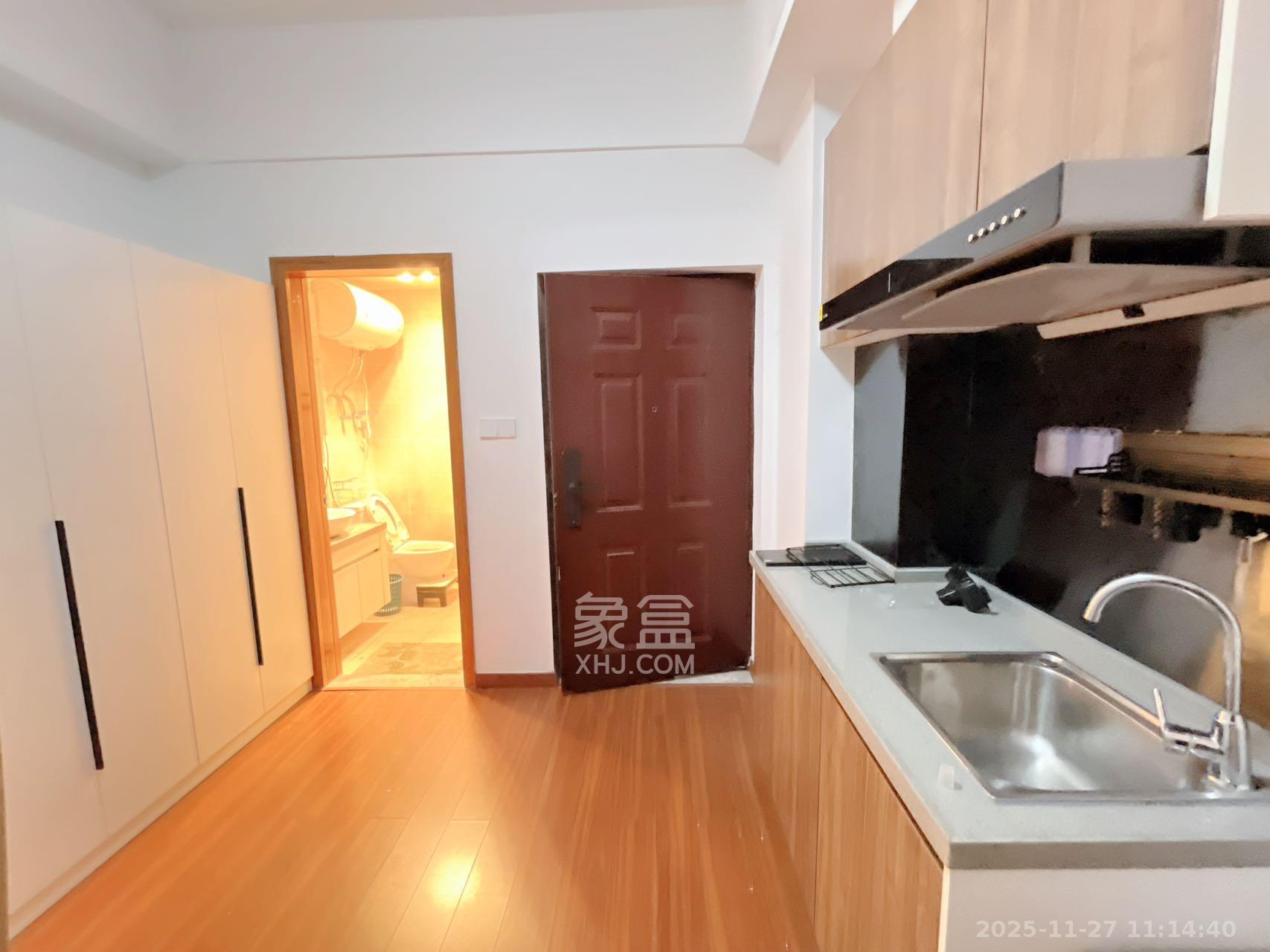 荣泰广场  1室1厅1卫    1100.0元/月室内图