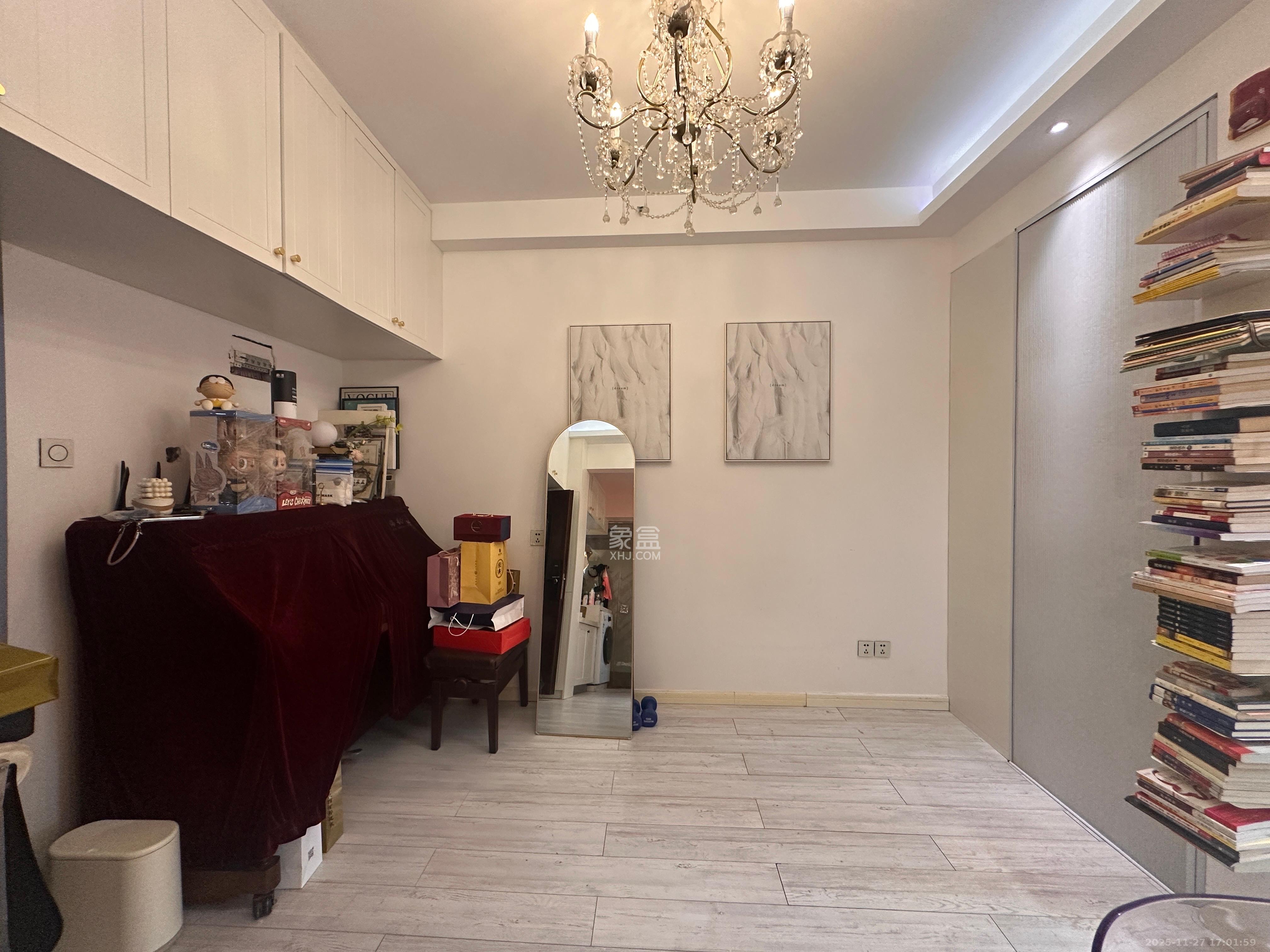 荣悦台 1室1厅0卫 2500.0元/月 荣悦台 1室1厅0卫 2500.0元/月室内图