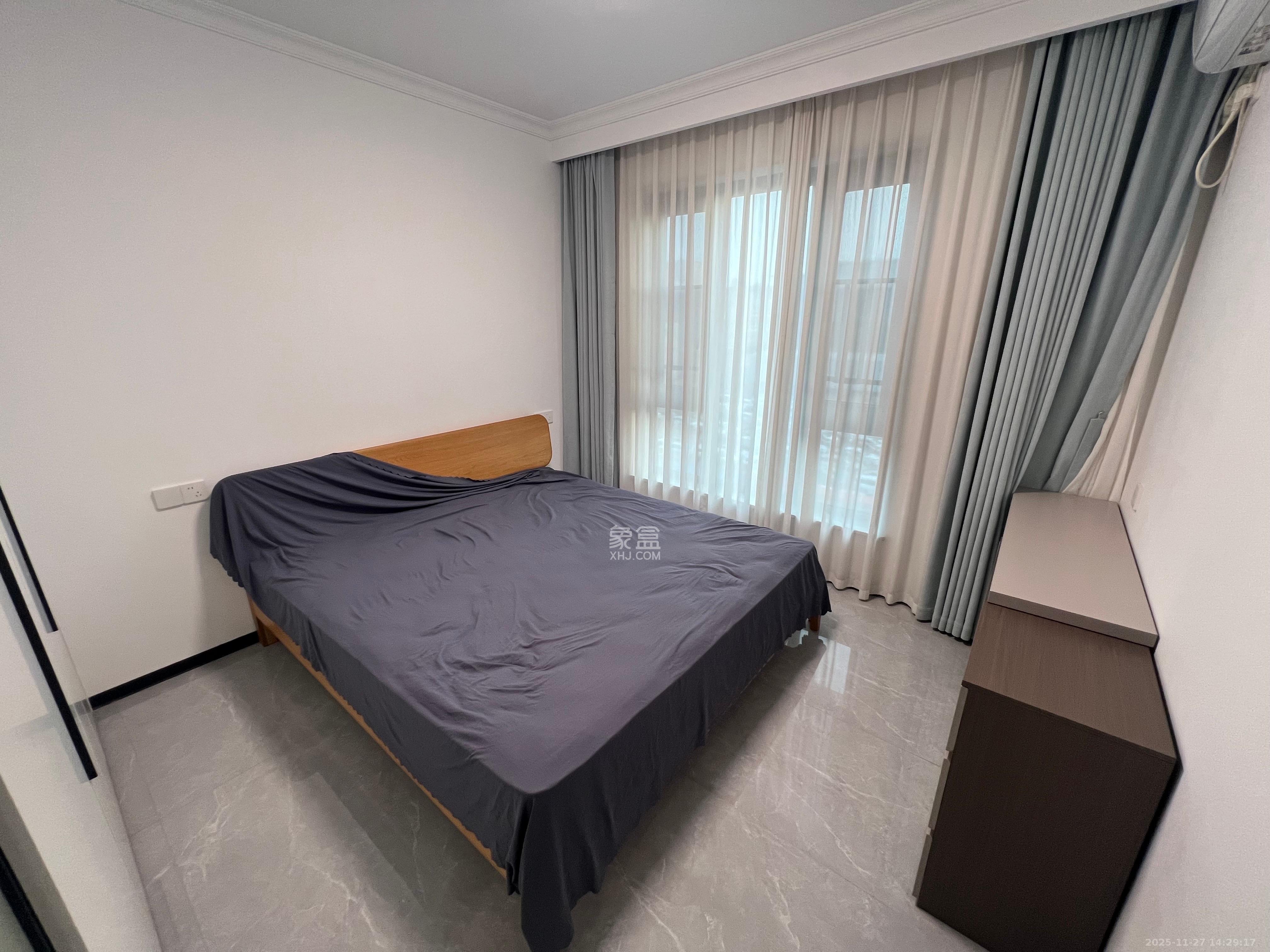 天城国际广场  3室2厅1卫    3500.0元/月室内图