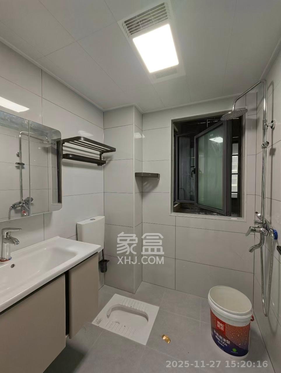 桥头家园三期  2室1厅1卫    1800.0元/月室内图