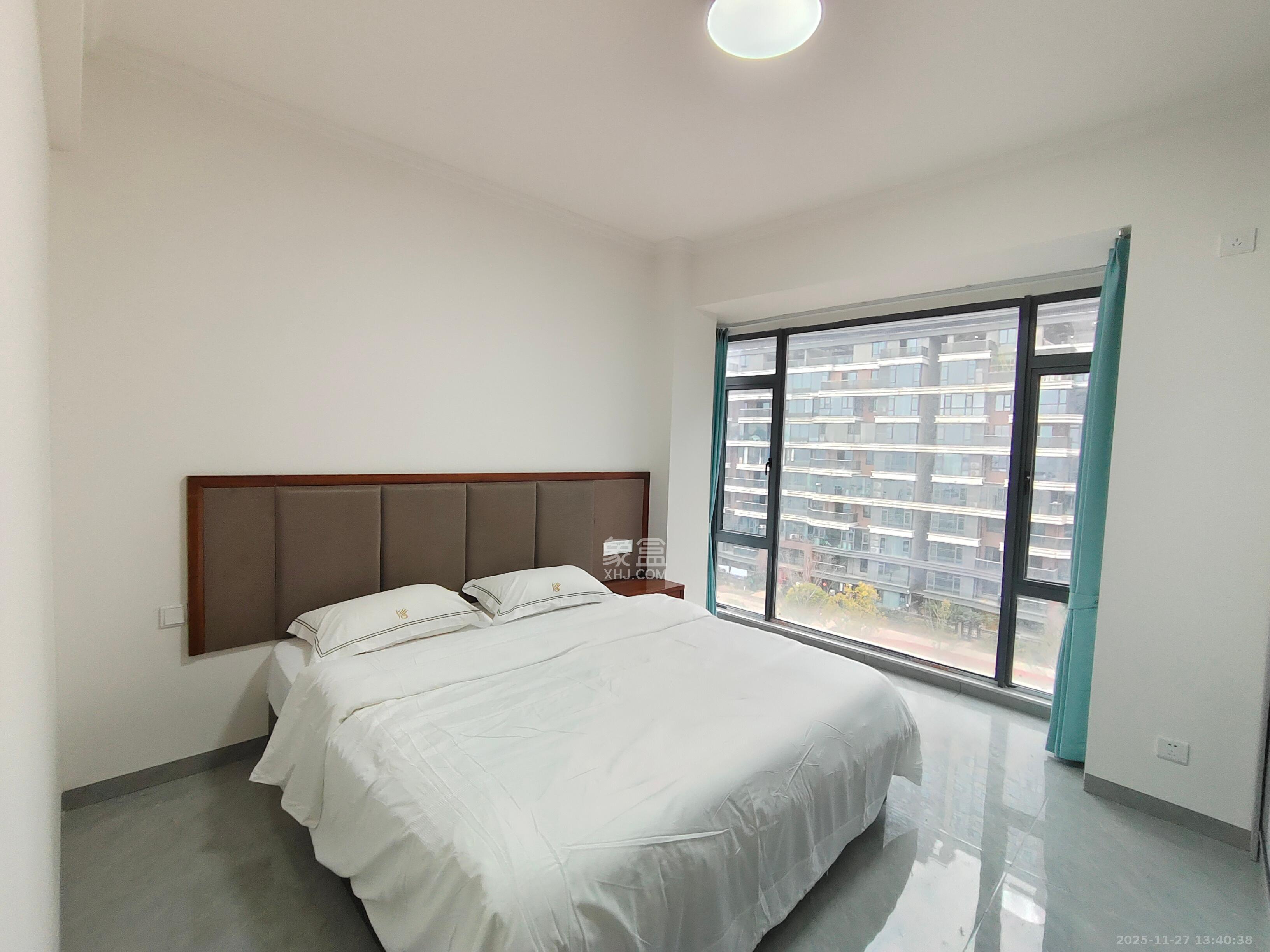 福天星中心(福天星雅苑) 4室2厅2卫 4000.0元/月 福天星中心(福天星雅苑) 4室2厅2卫 4000.0元/月室内图