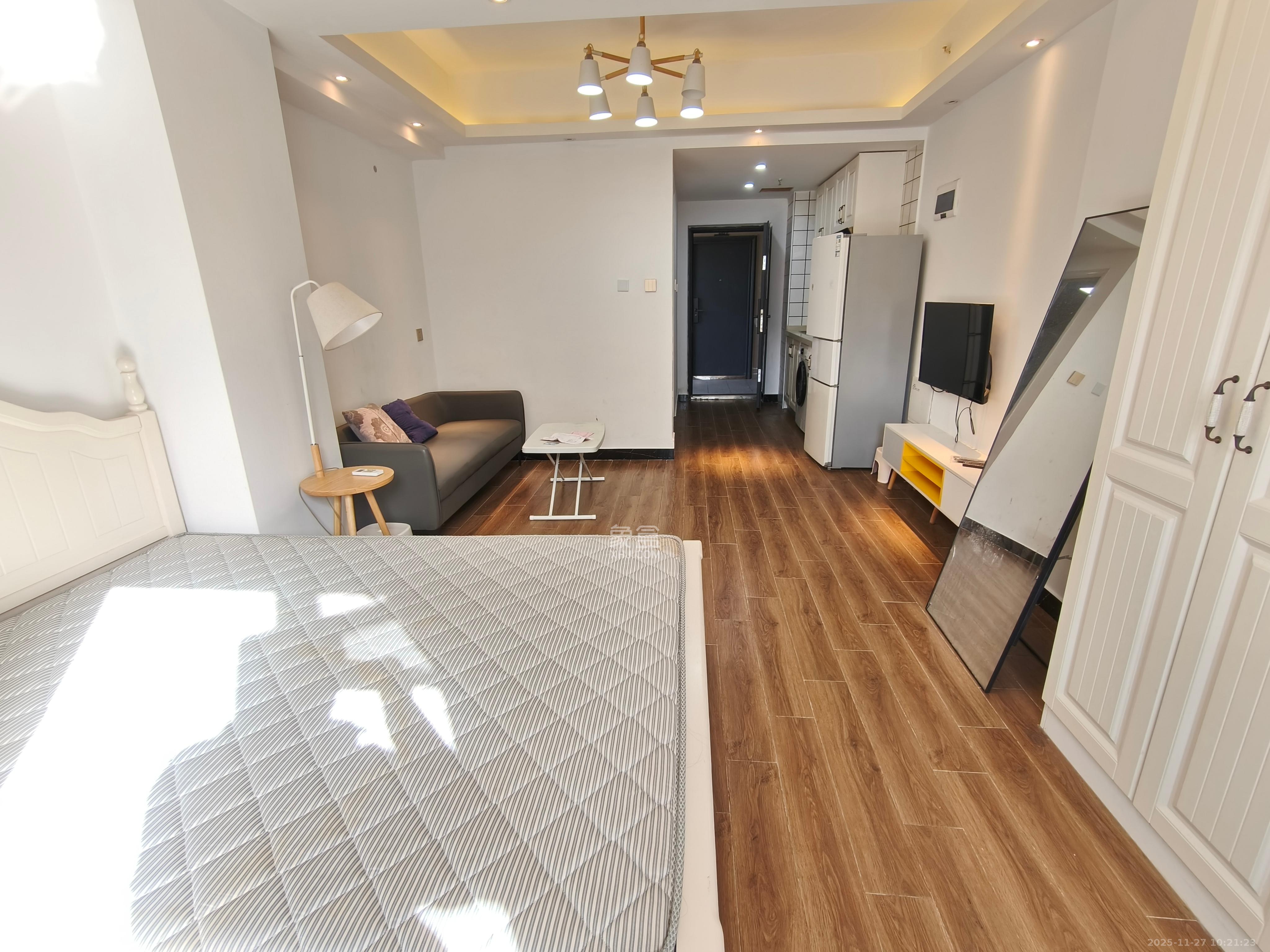 芙蓉万国城MOMA(卓越汇富苑) 1室1厅1卫 1500.0元/月 芙蓉万国城MOMA(卓越汇富苑) 1室1厅1卫 1500.0元/月室内图