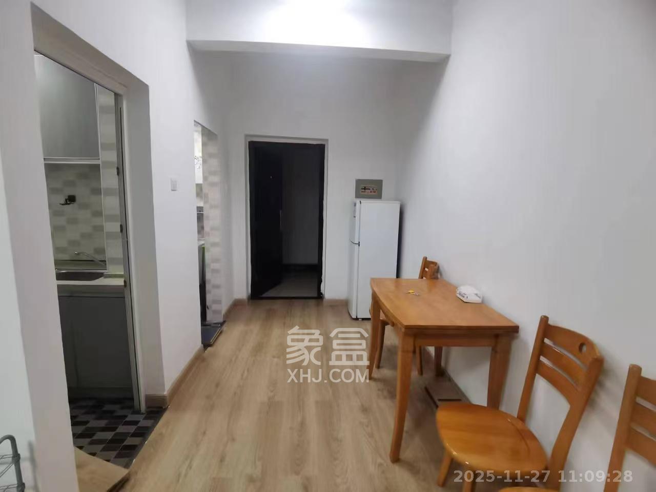 汇富中心  1室1厅1卫    1650.0元/月