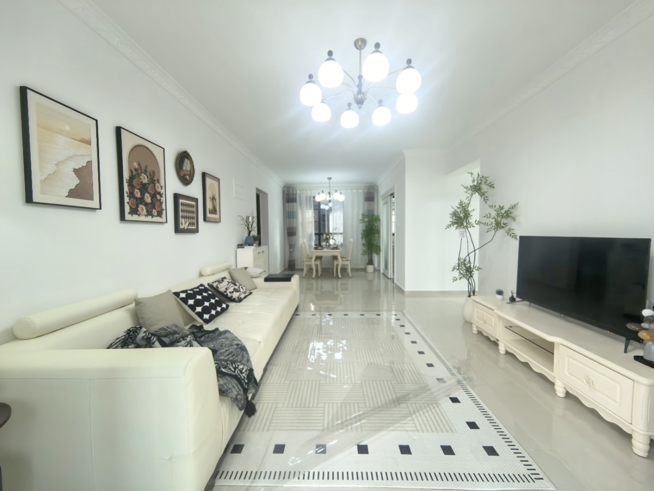 天地凤凰城  3室2厅2卫    138.0万