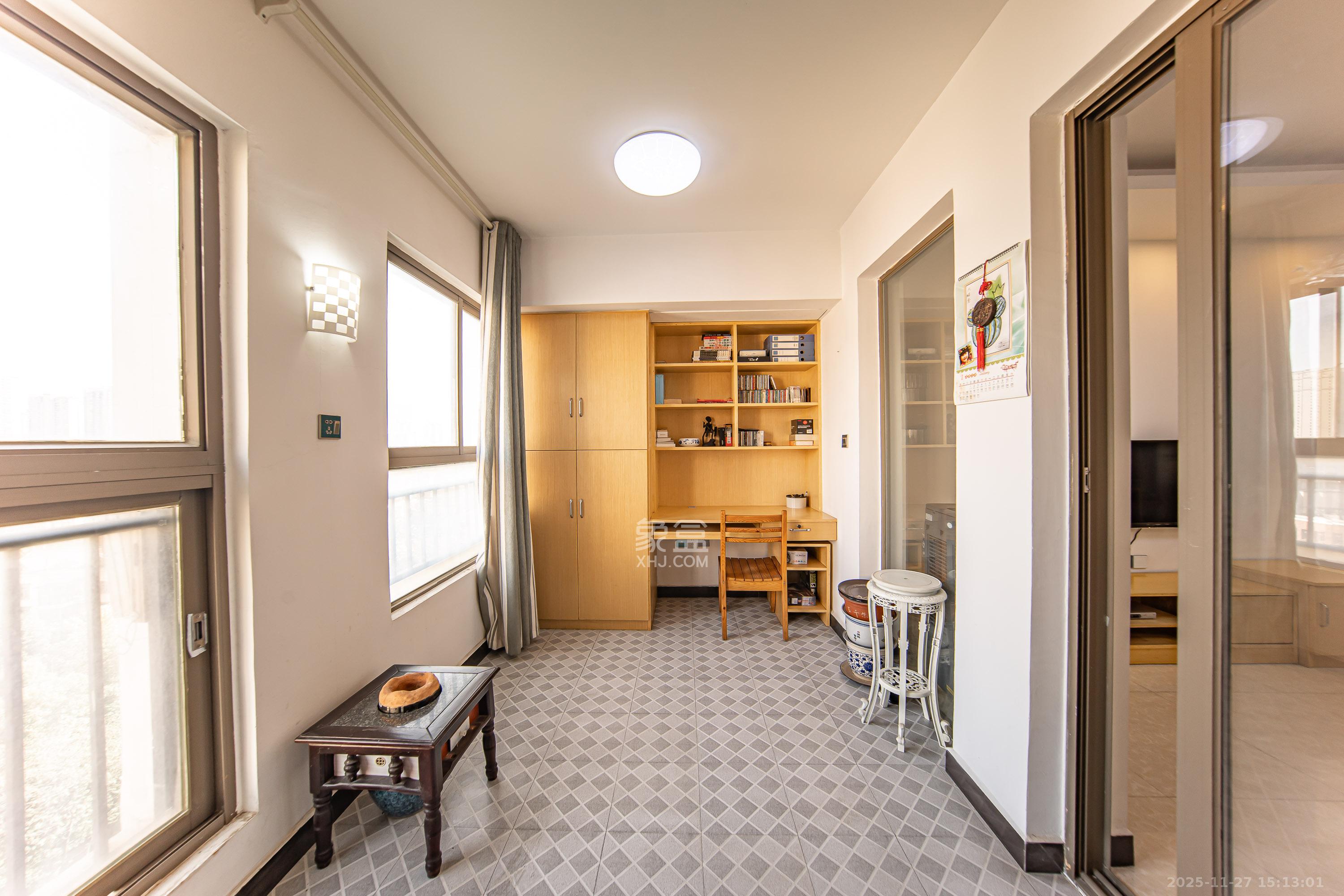 米兰春天  2室2厅1卫    40.0万阳台