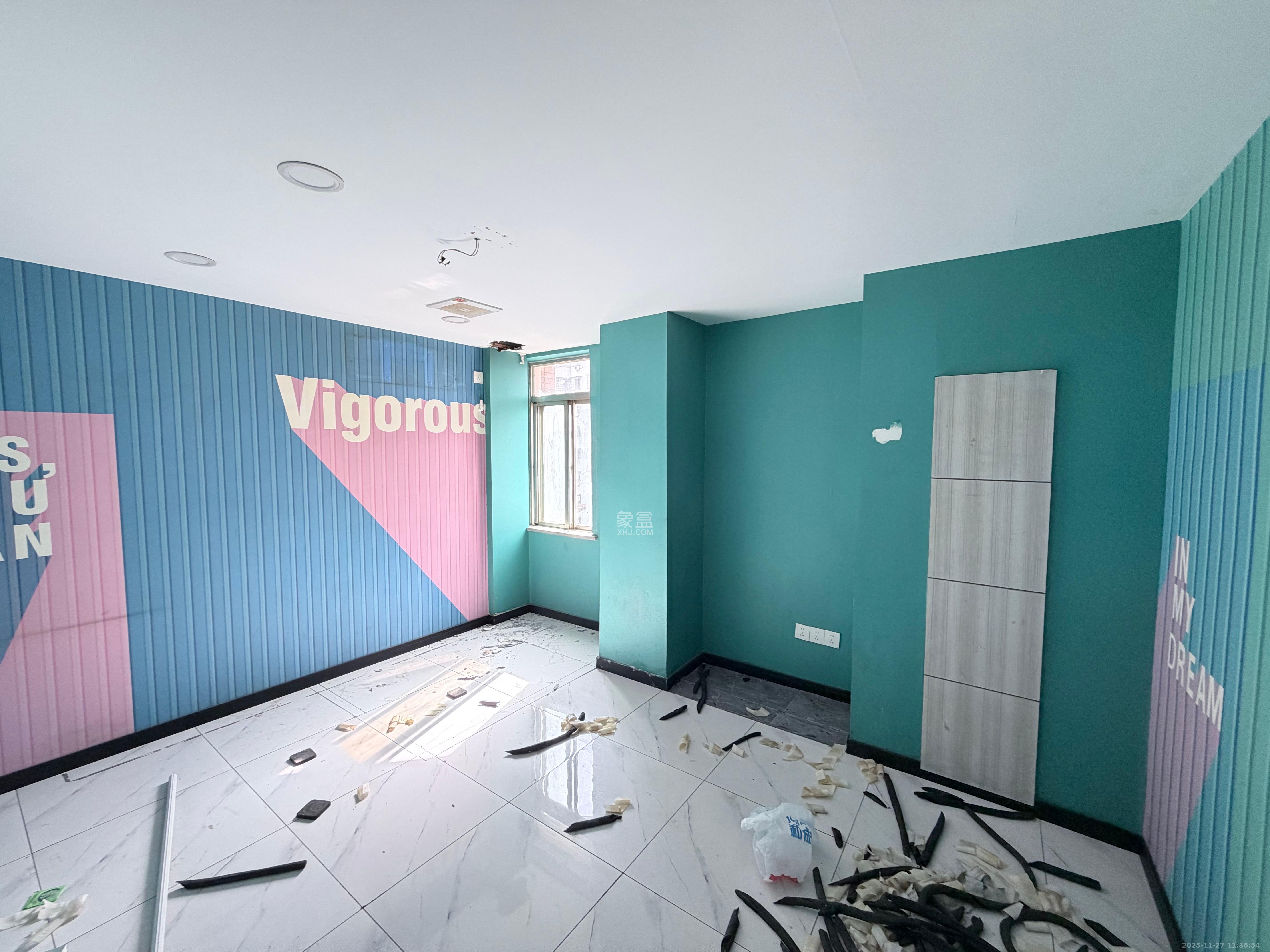 都市阳光大厦  9室0厅0卫    6500.0元/月室内图