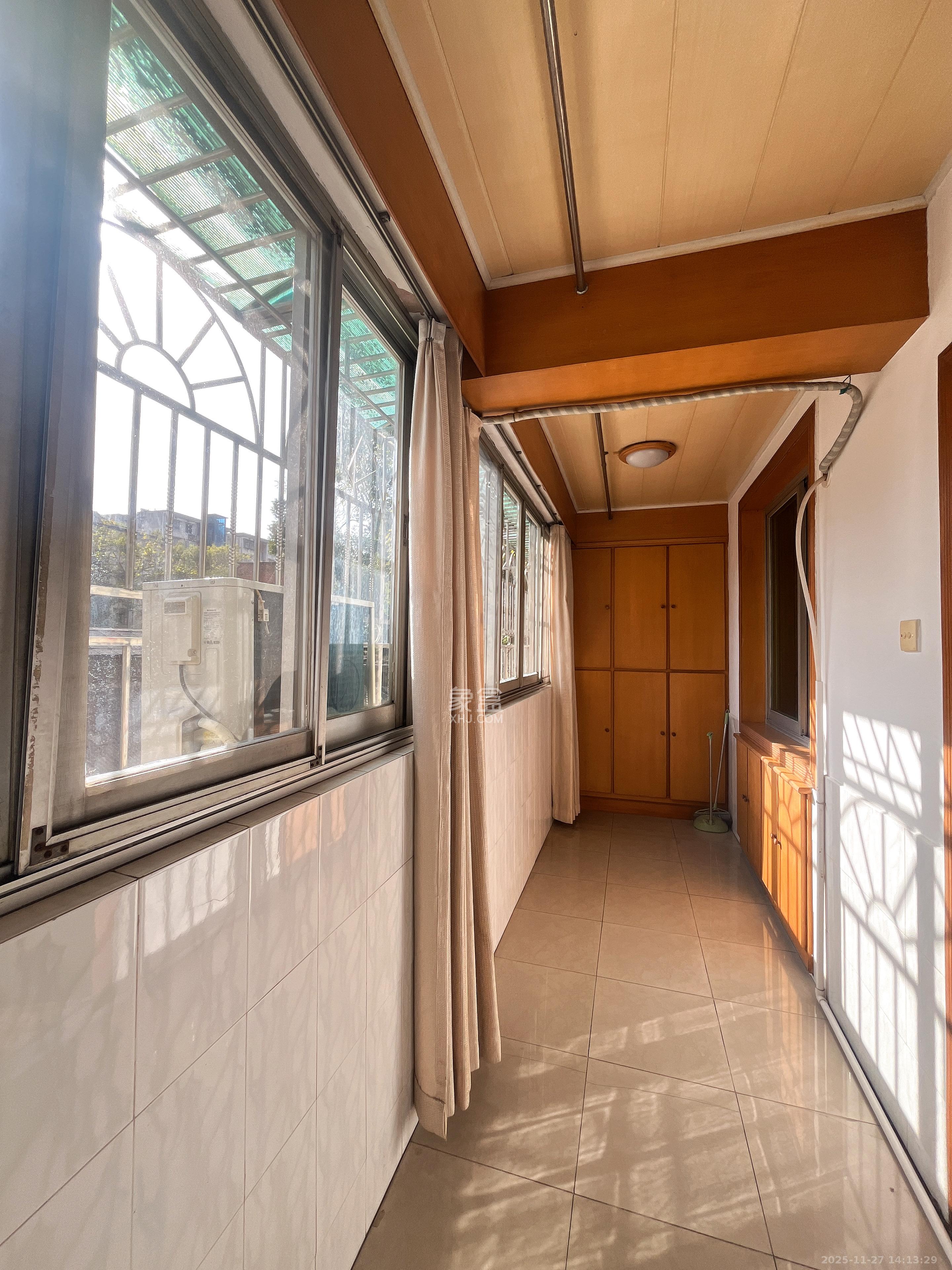 石油小区  3室2厅1卫    2100.0元/月室内图