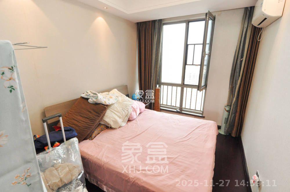 梅溪湖金茂府(金茂广场)(金茂览秀城) 4室2厅2卫 4000.0元/月 梅溪湖金茂府(金茂广场)(金茂览秀城) 4室2厅2卫 4000.0元/月室内图