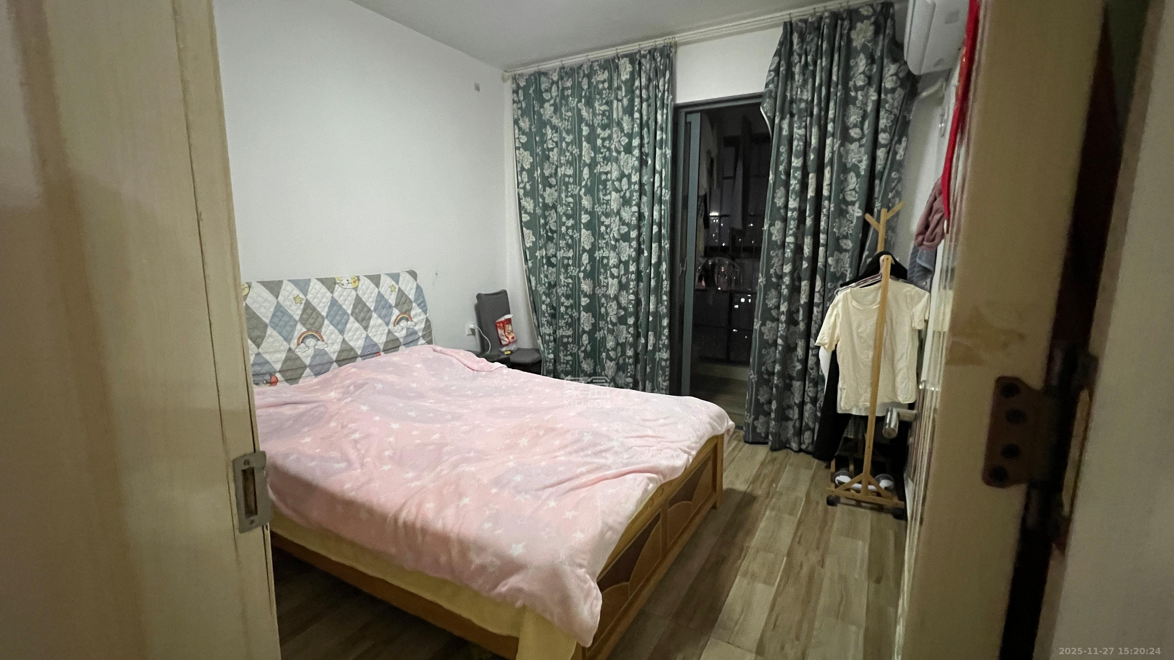 荣盛花语书苑 3室2厅1卫 2400.0元/月 荣盛花语书苑 3室2厅1卫 2400.0元/月室内图