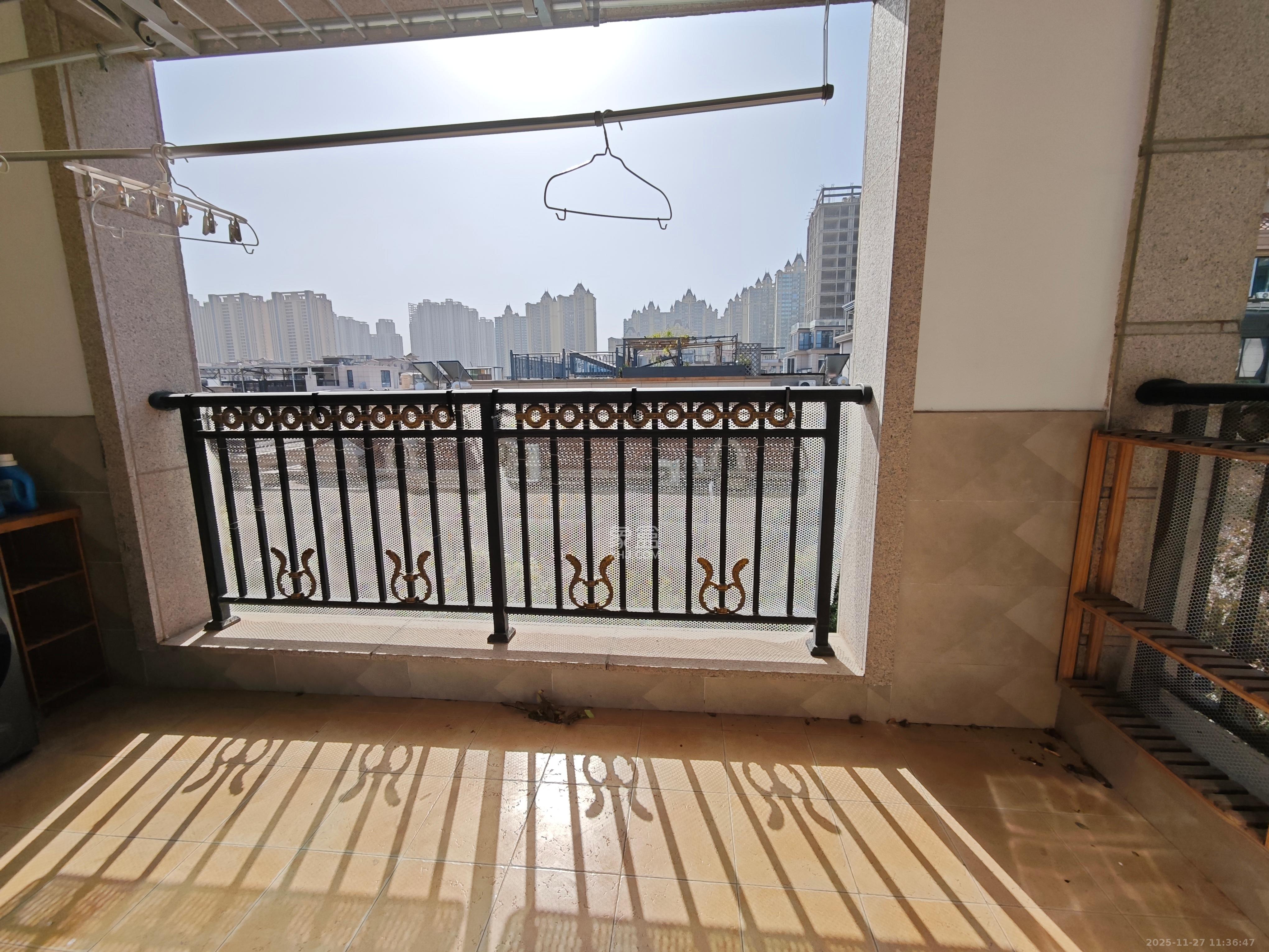 明昇壹城（明昇时代广场）一期  4室2厅2卫    4200.0元/月室内图