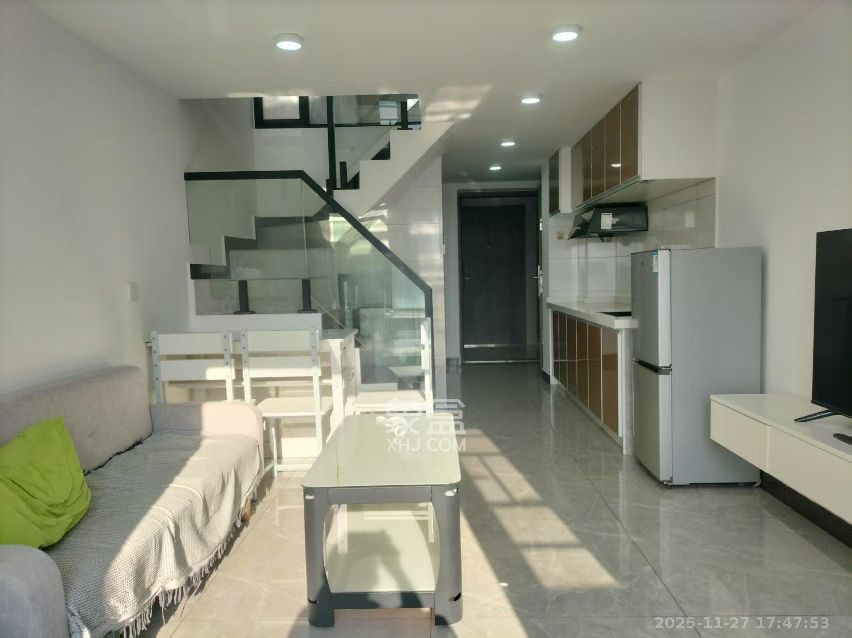 龙湖湘江星座(祺鑫星座公寓) 2室2厅1卫 2000.0元/月 龙湖湘江星座(祺鑫星座公寓) 2室2厅1卫 2000.0元/月室内图