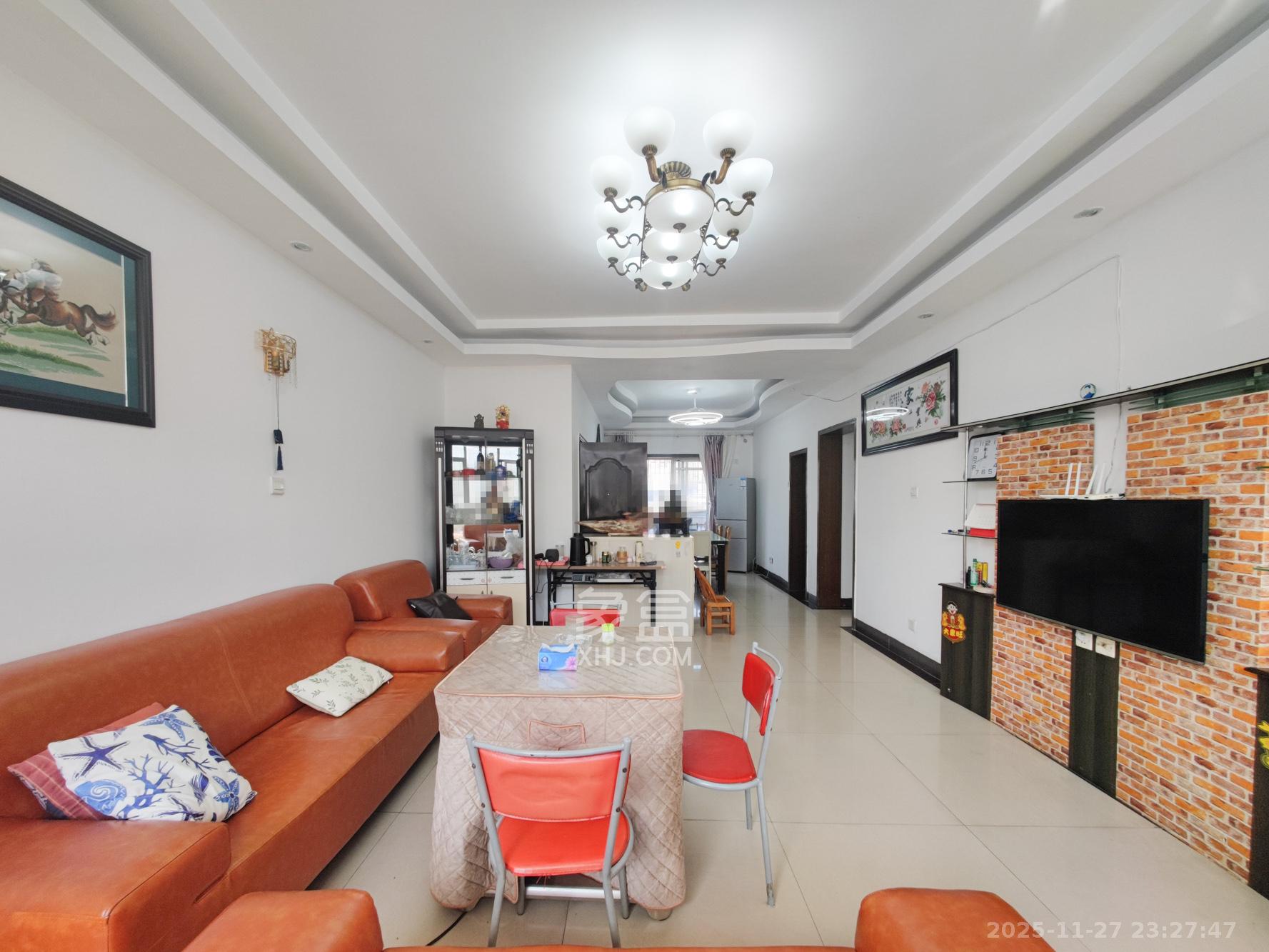 红星建材交易大市场 1室0厅0卫 66.8万 红星建材交易大市场 1室0厅0卫 66.8万客厅