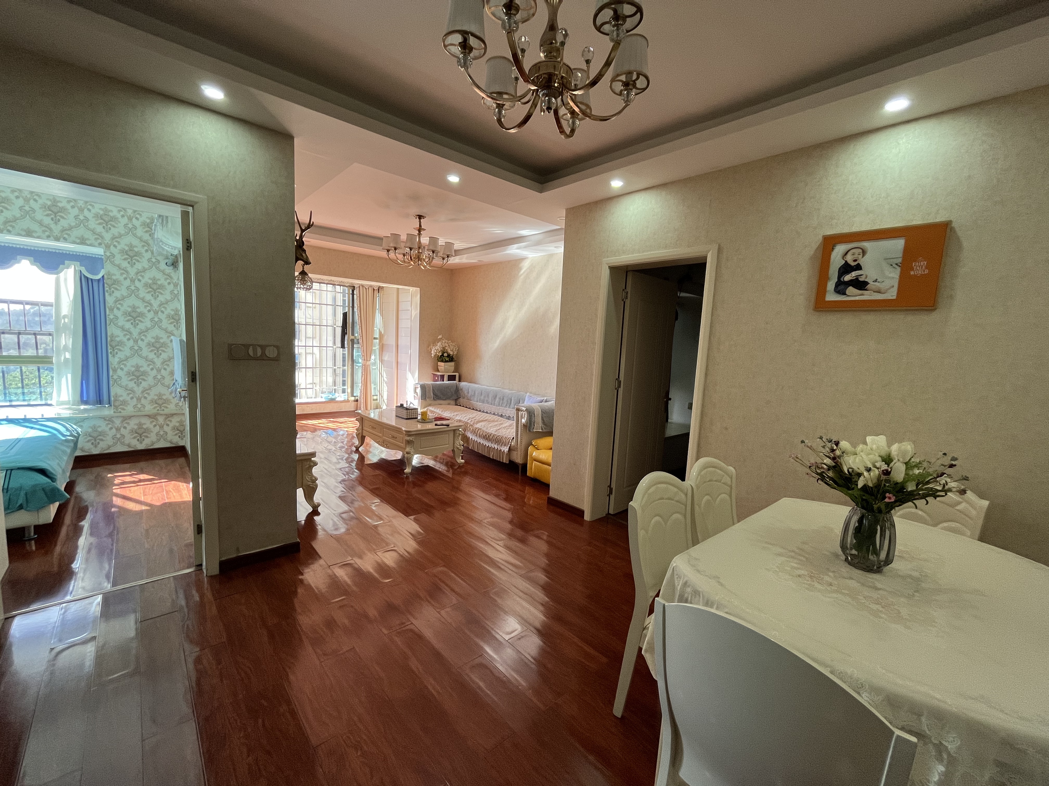 碧桂园  2室1厅1卫    1800.0元/月室内图