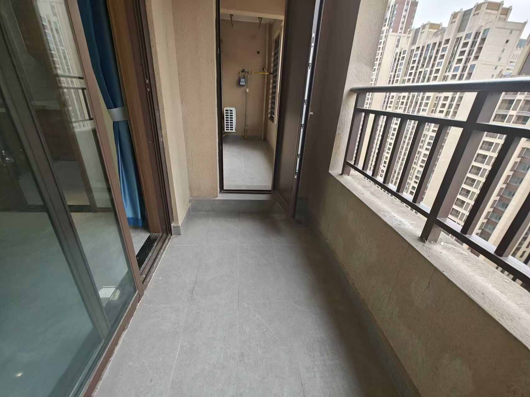 海航豪庭南苑 4室2厅2卫 7000.0元/月 海航豪庭南苑 4室2厅2卫 7000.0元/月室内图