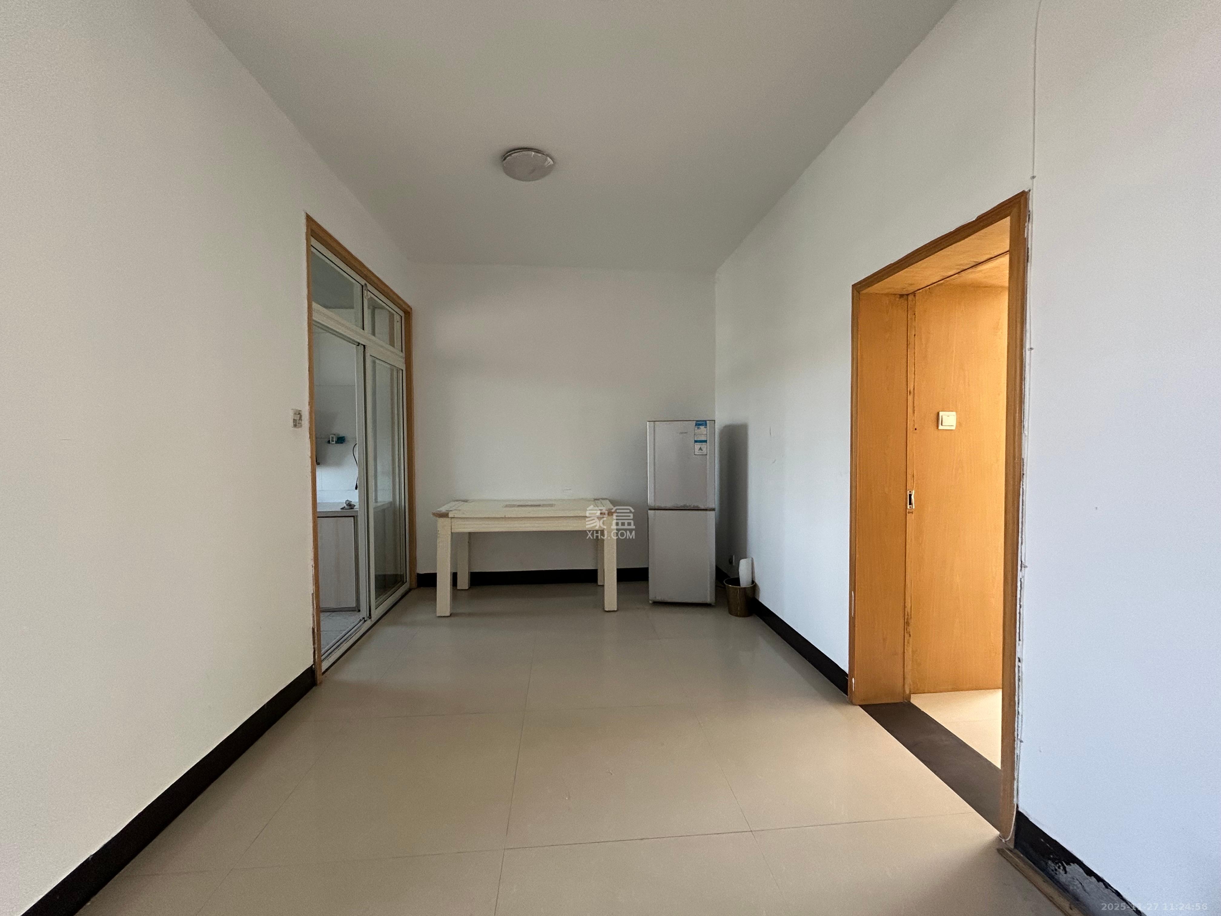 泉水塘小区  3室2厅1卫    1700.0元/月室内图