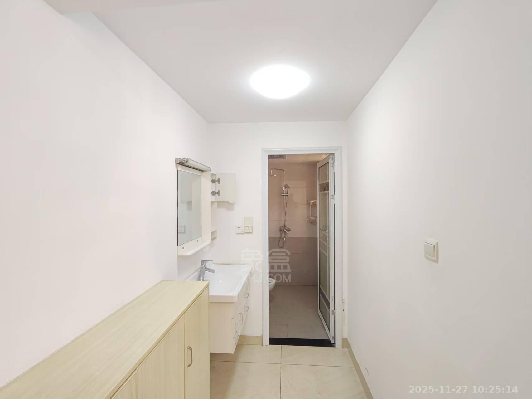 都市兰亭 2室2厅1卫 1400.0元/月 都市兰亭 2室2厅1卫 1400.0元/月室内图