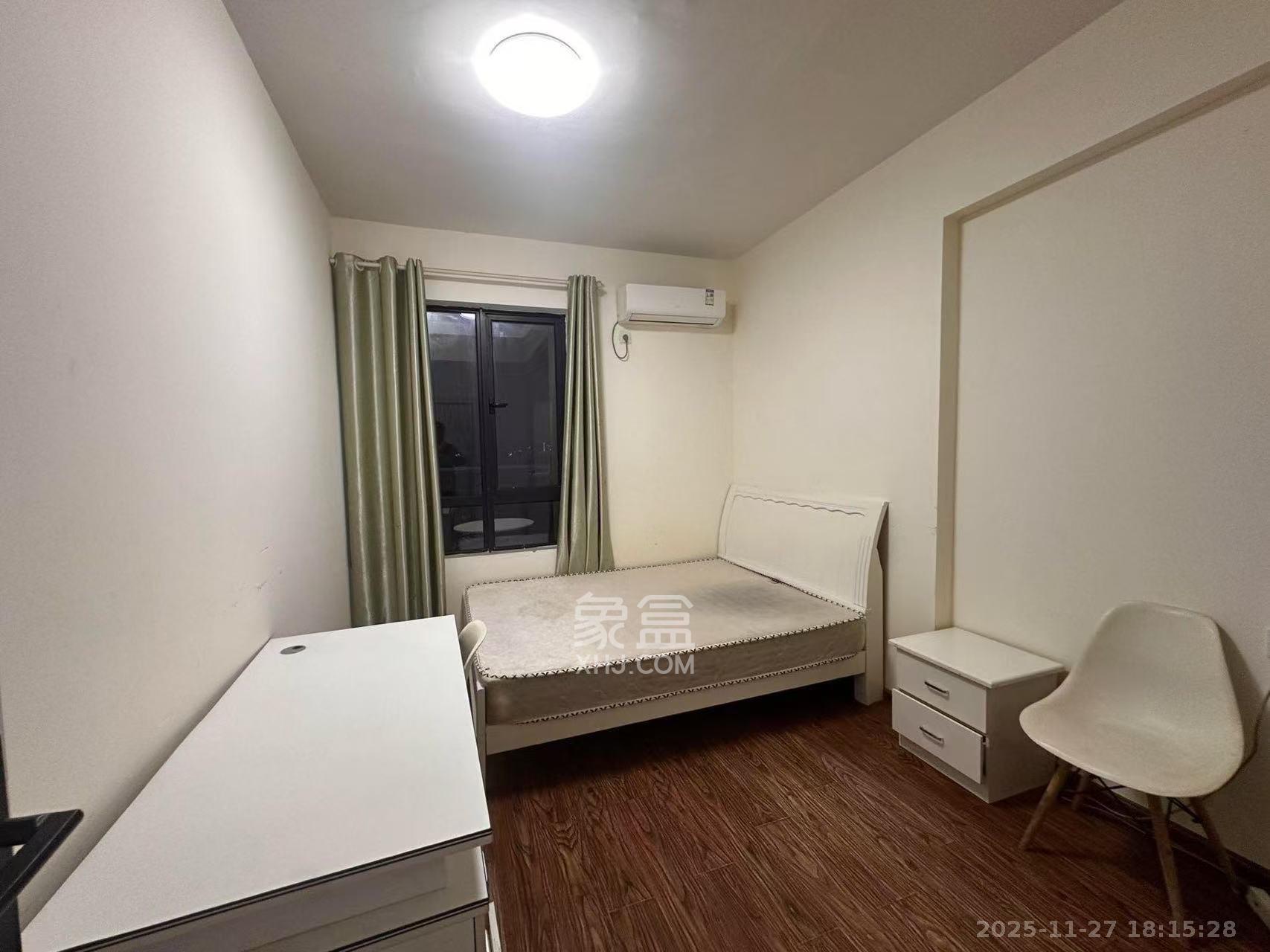 荣悦台 3室2厅2卫 3500.0元/月 荣悦台 3室2厅2卫 3500.0元/月室内图