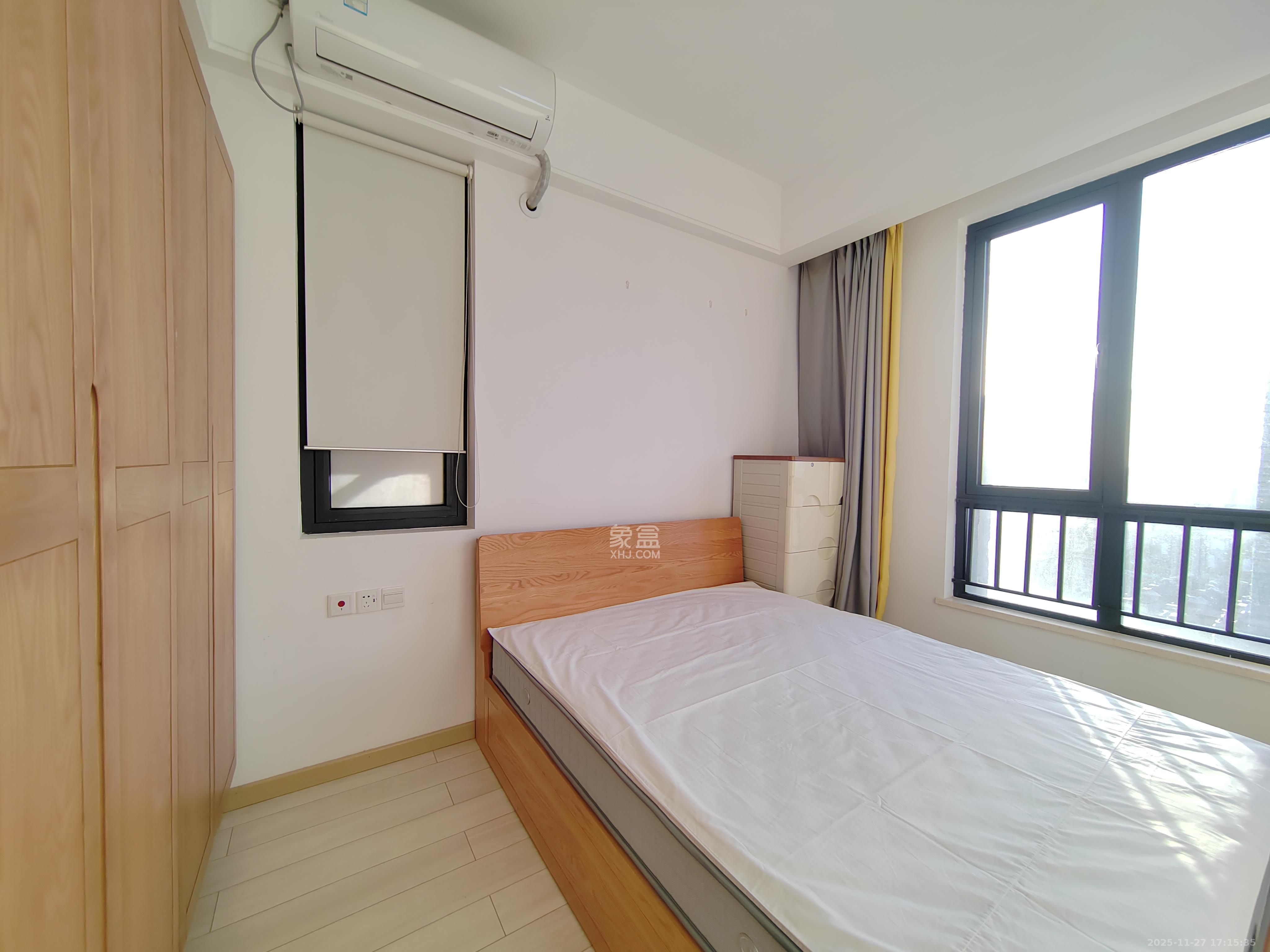 启迪协信中心  2室1厅1卫    2300.0元/月室内图