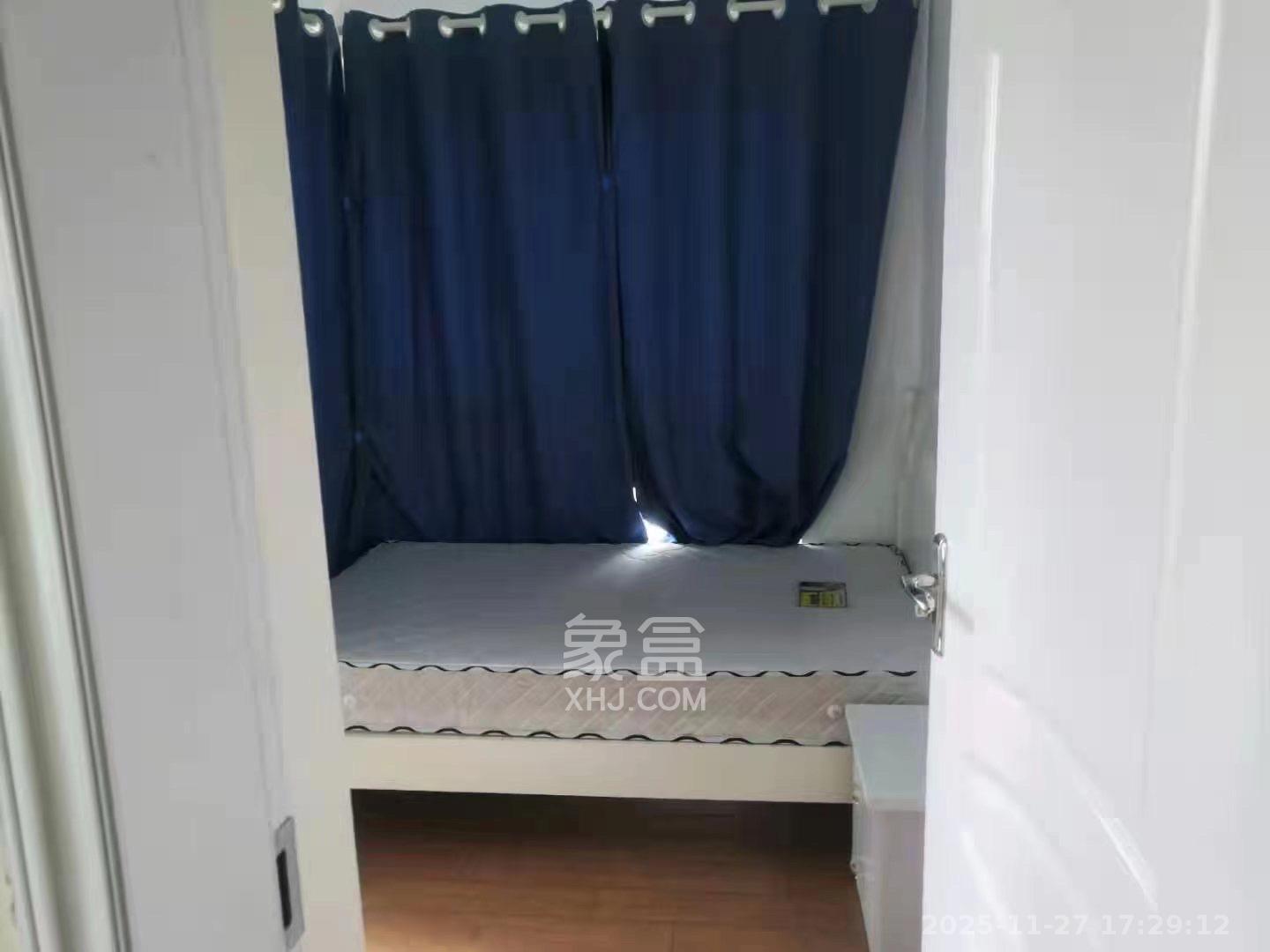 世茂铂翠湾四期(世茂悦享) 3室2厅1卫 3300.0元/月 世茂铂翠湾四期(世茂悦享) 3室2厅1卫 3300.0元/月室内图