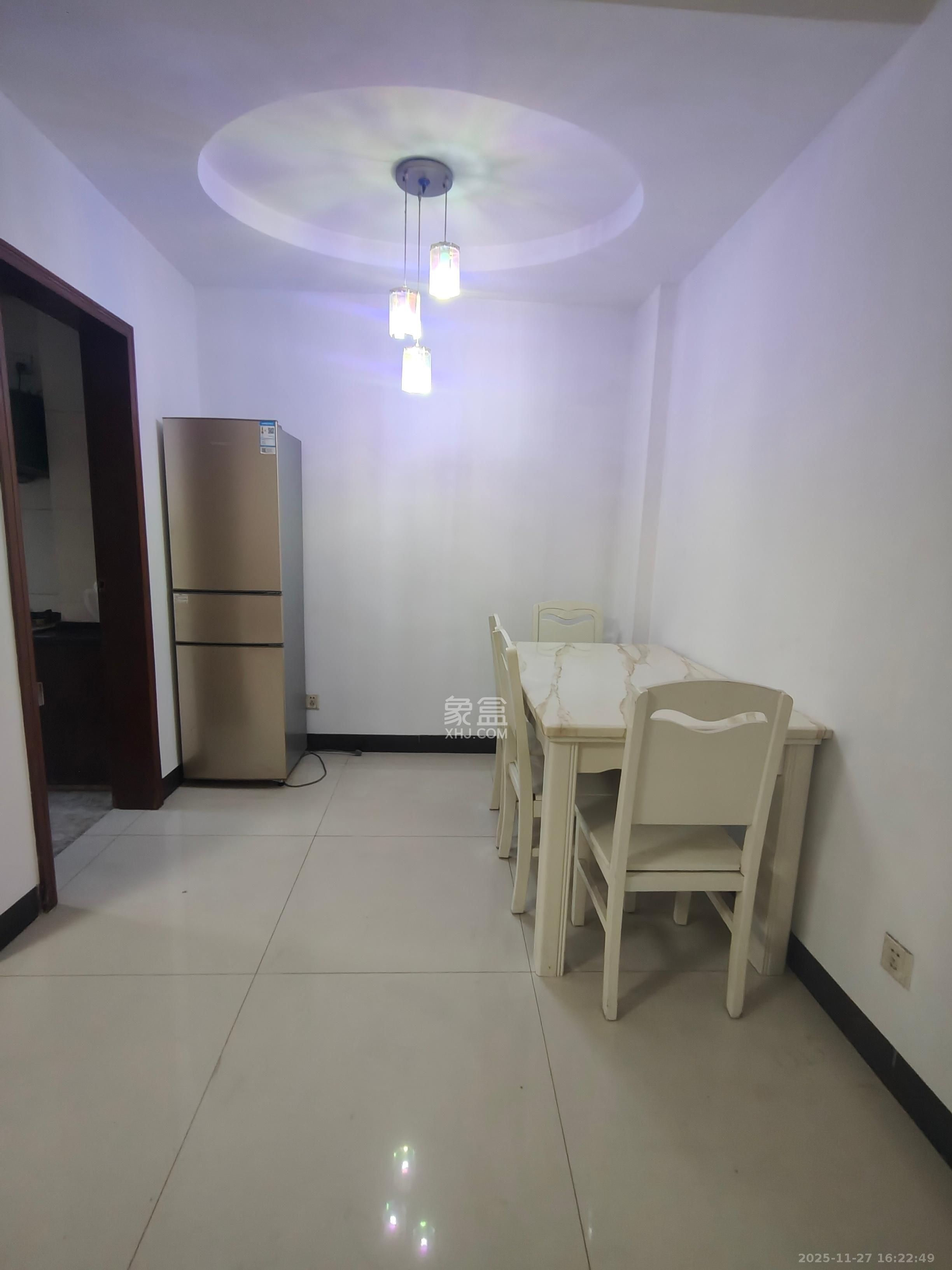 金信阳光在线  2室1厅1卫    1500.0元/月室内图