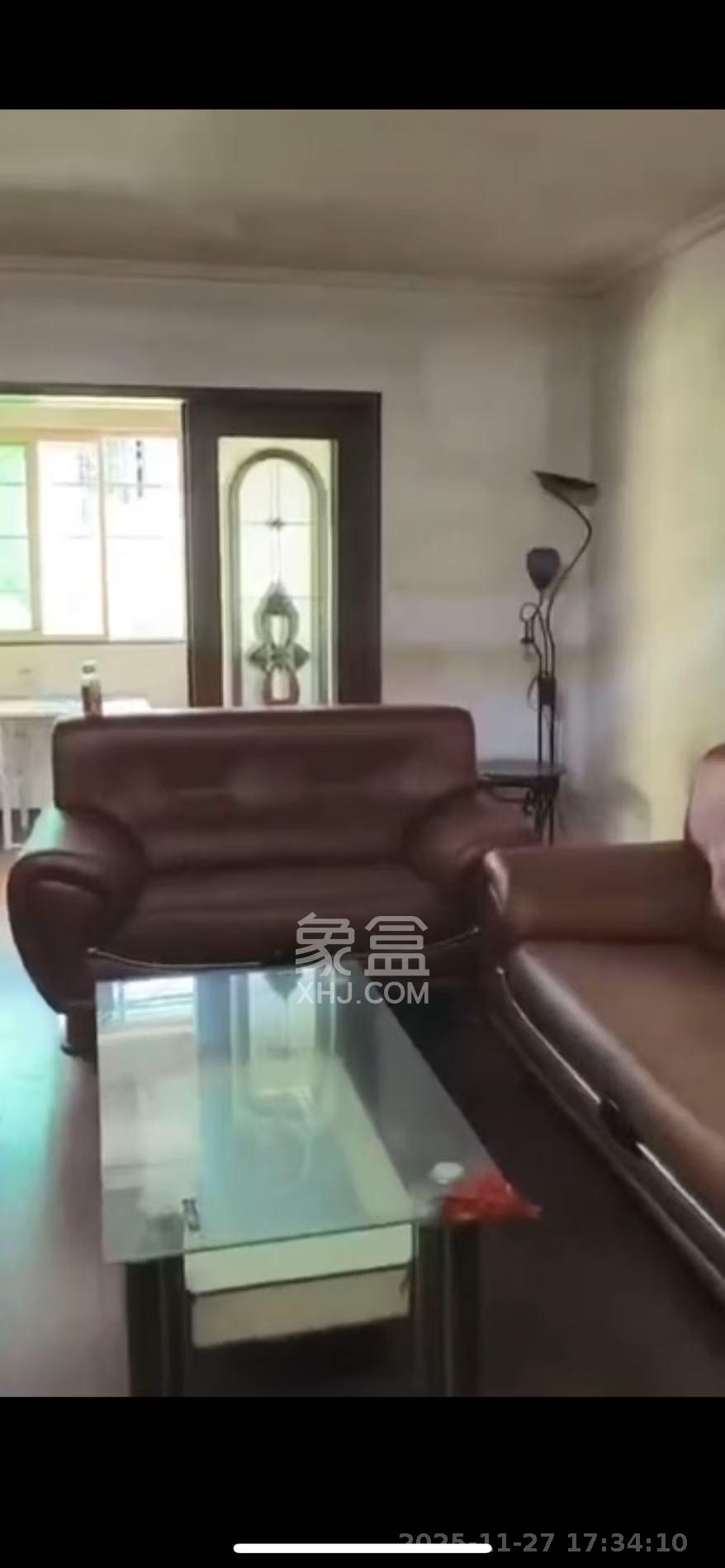 枣子园小区 3室2厅1卫 2600.0元/月 枣子园小区 3室2厅1卫 2600.0元/月室内图