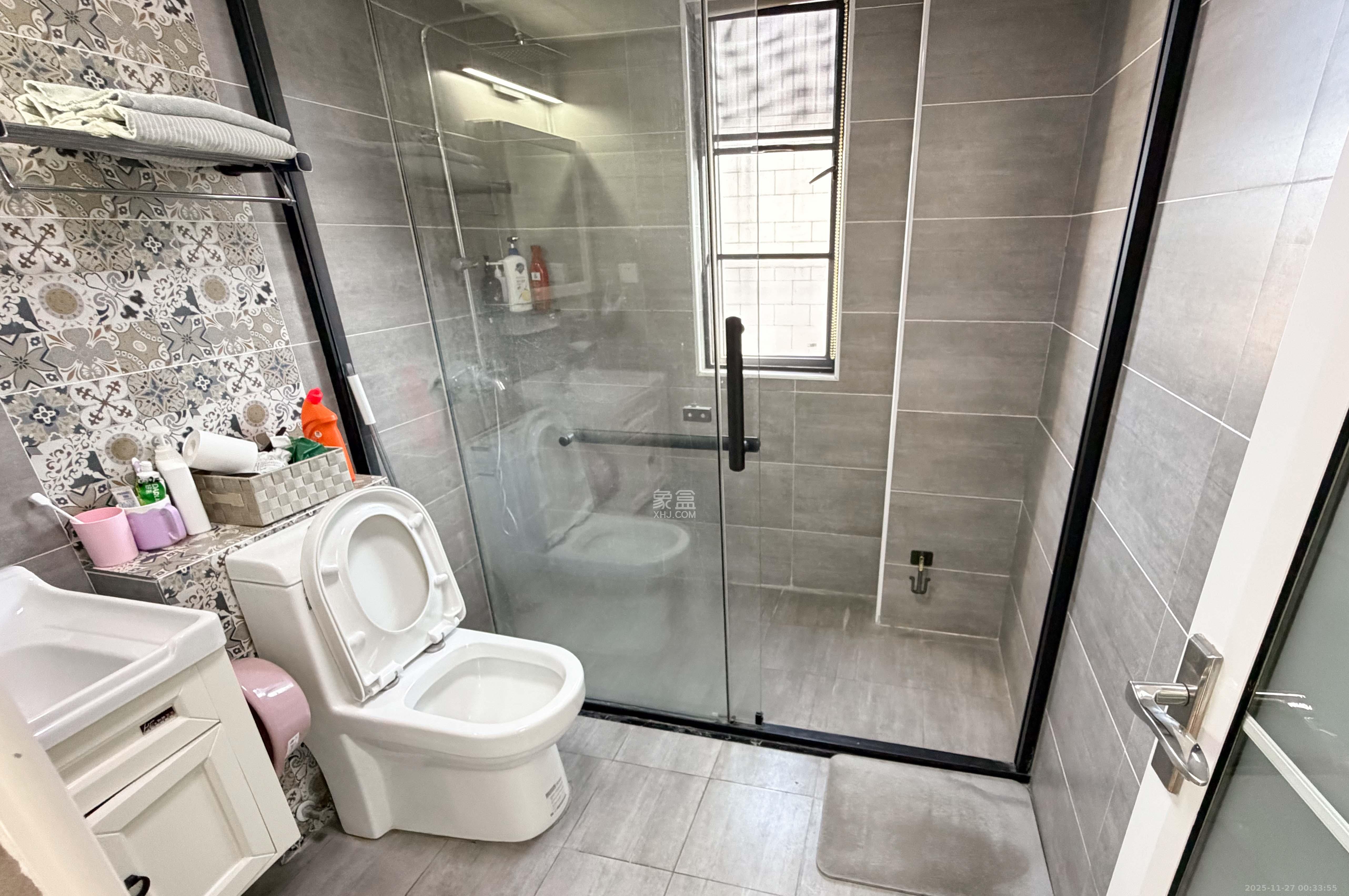 长房梅溪香山 4室2厅2卫 280.0万 长房梅溪香山 4室2厅2卫 280.0万卫生间