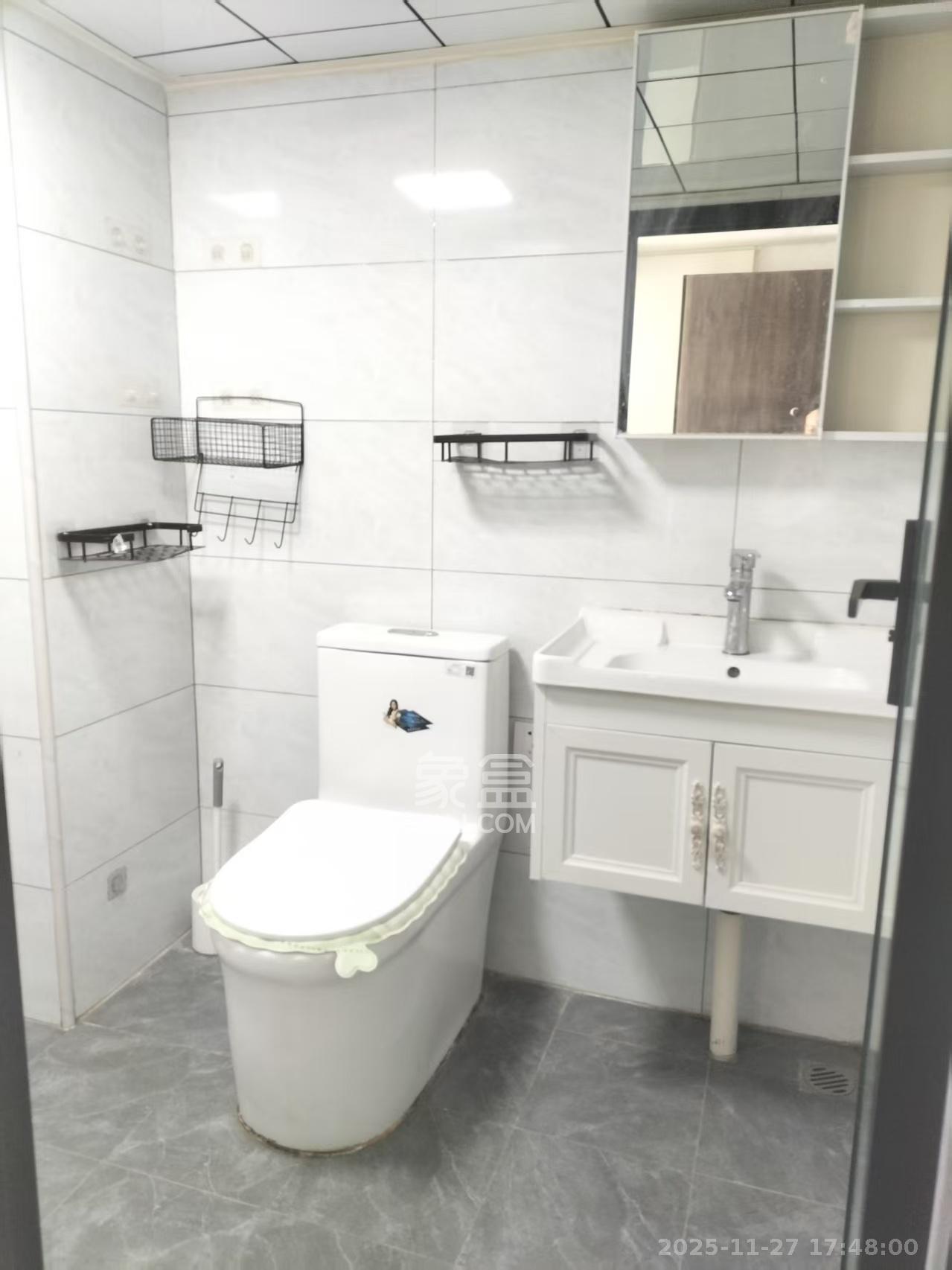 龙湖湘江星座（祺鑫星座公寓）  2室2厅1卫    2000.0元/月室内图