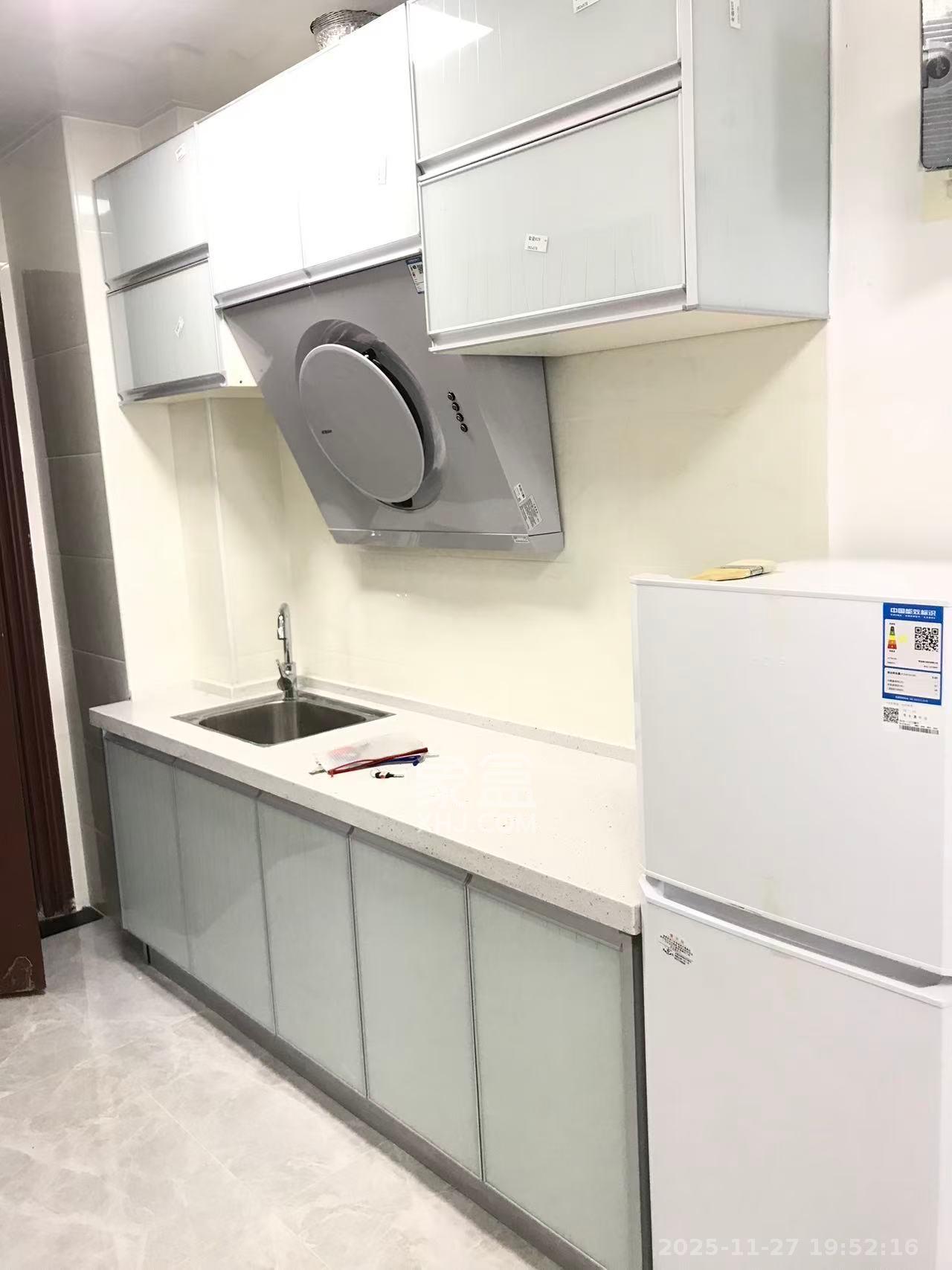 保利麓谷林语I区  1室0厅0卫    1400.0元/月室内图