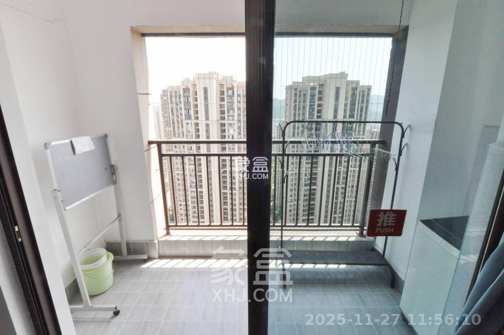 卓越浅水湾 3室2厅2卫 2700.0元/月 卓越浅水湾 3室2厅2卫 2700.0元/月室内图