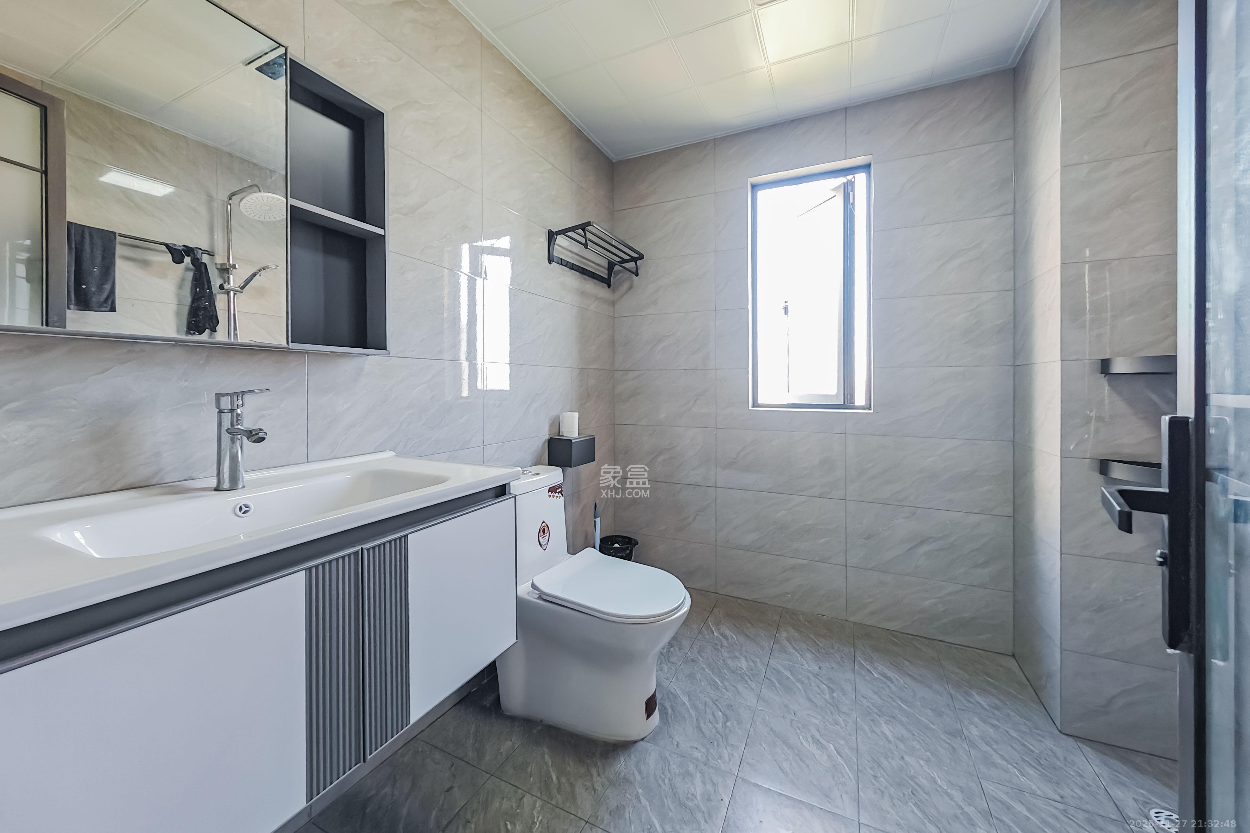 平吉上府  3室2厅2卫    135.0万其他