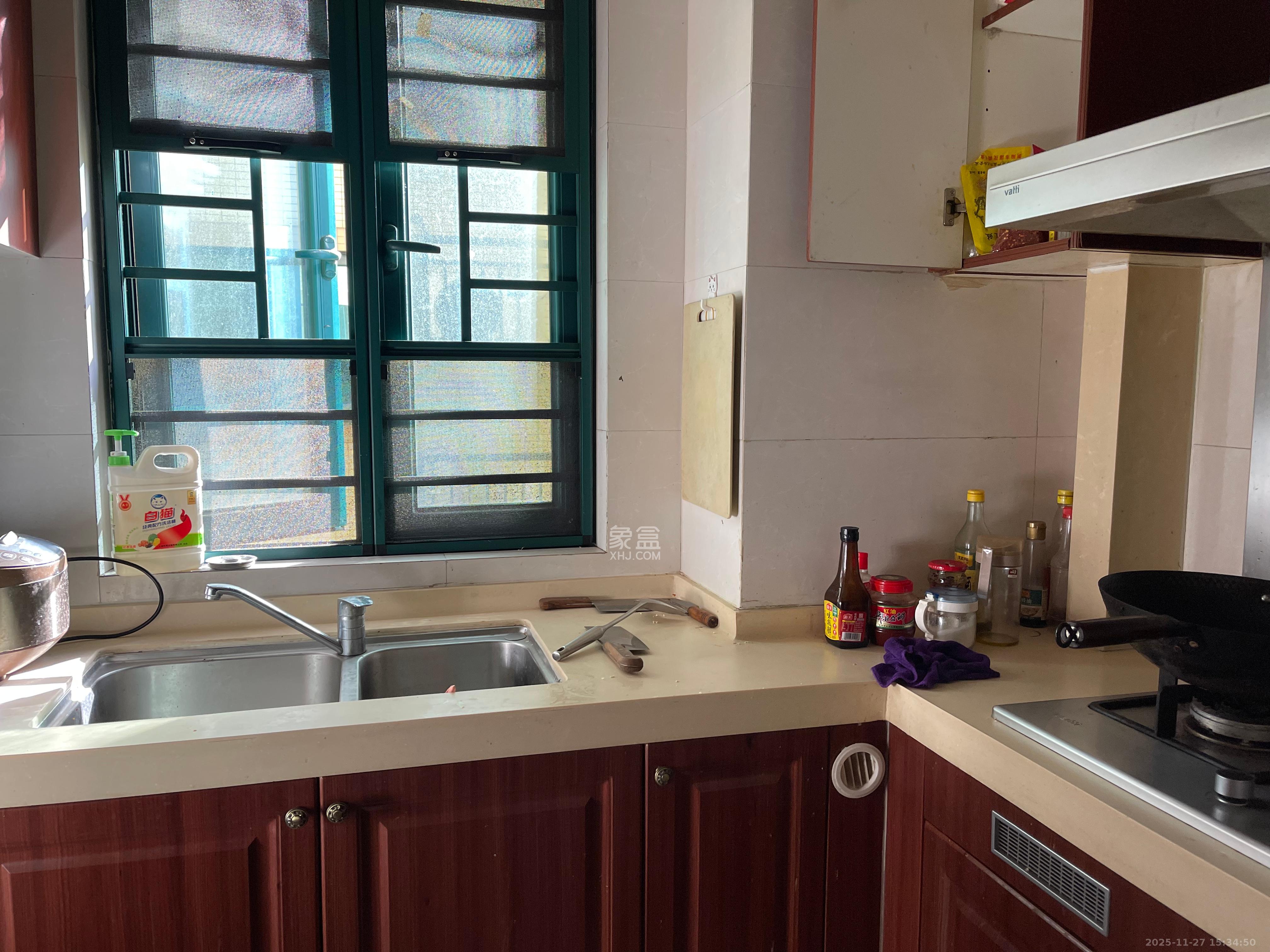 恒大城  3室2厅1卫    1900.0元/月室内图